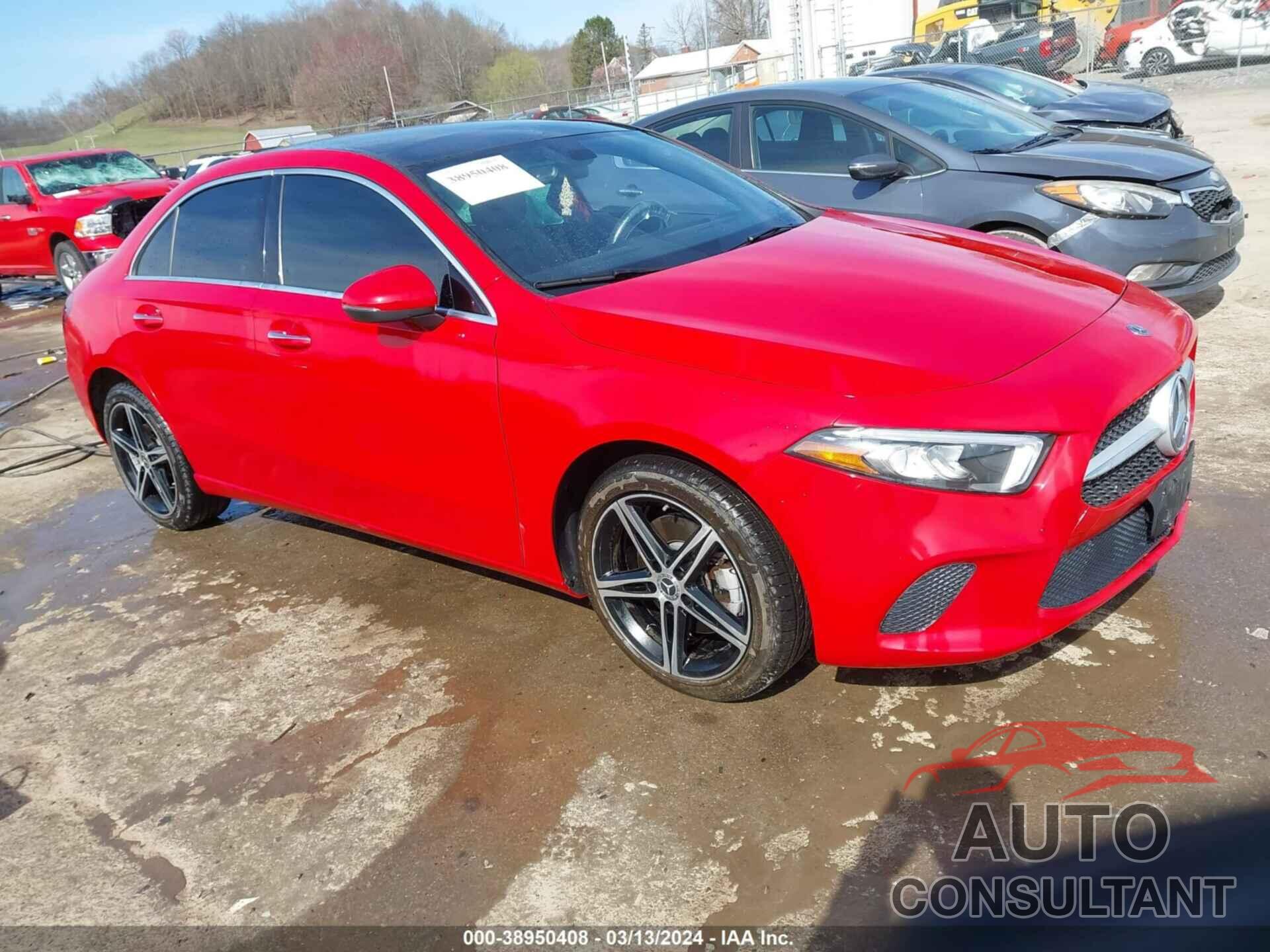 MERCEDES-BENZ A 220 2020 - W1K3G4FB6LW047467