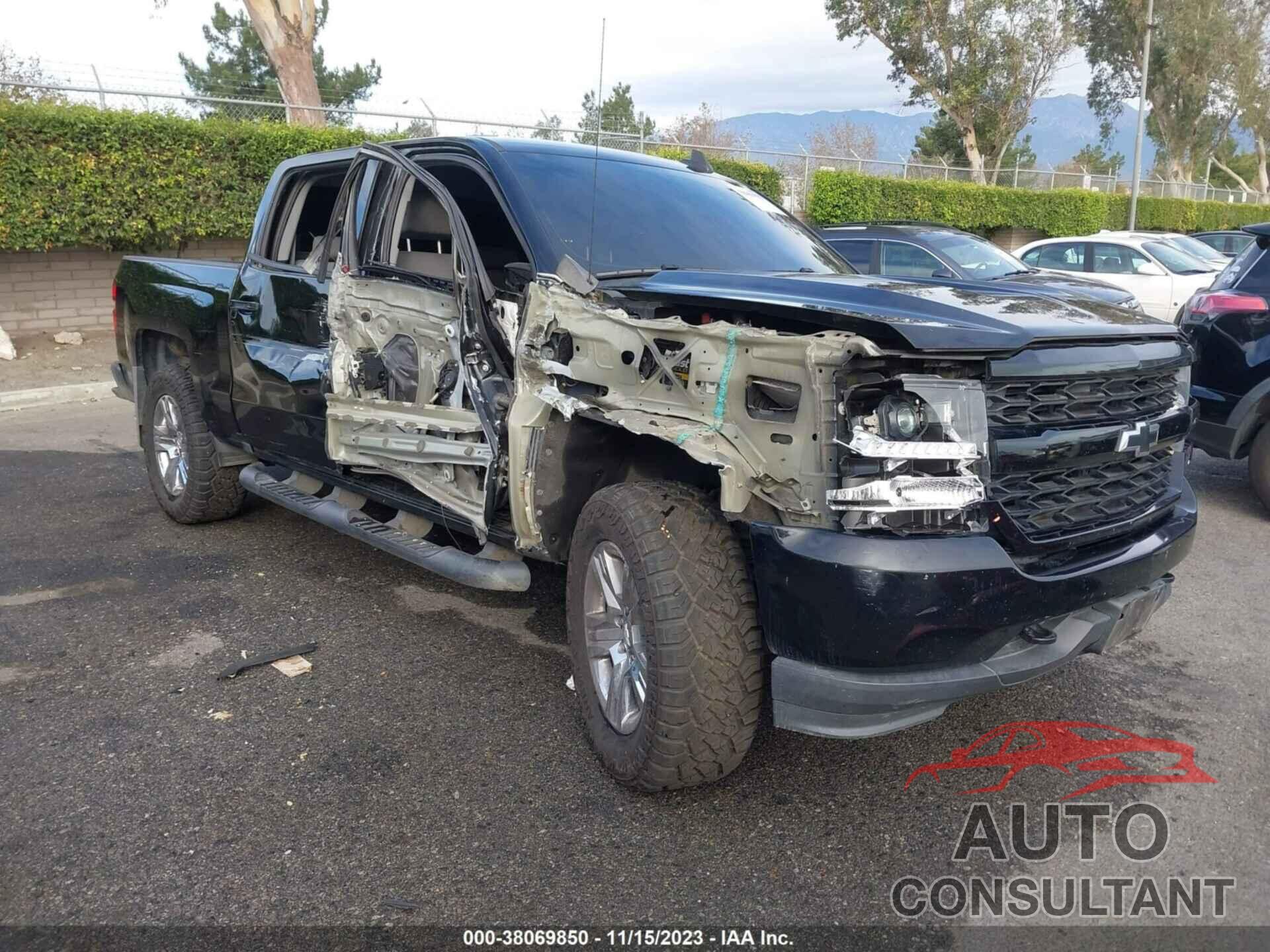 CHEVROLET SILVERADO 1500 2018 - 3GCPCPEC8JG264369