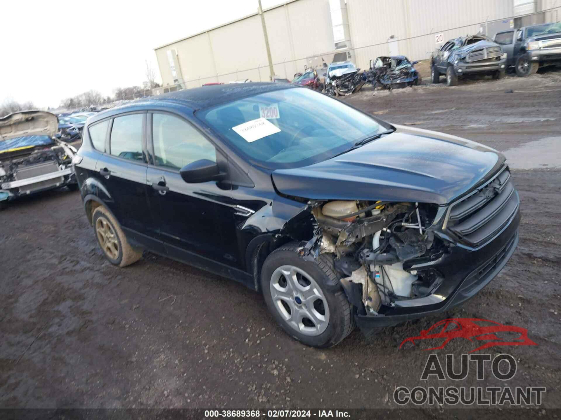 FORD ESCAPE 2017 - 1FMCU0F71HUA12874