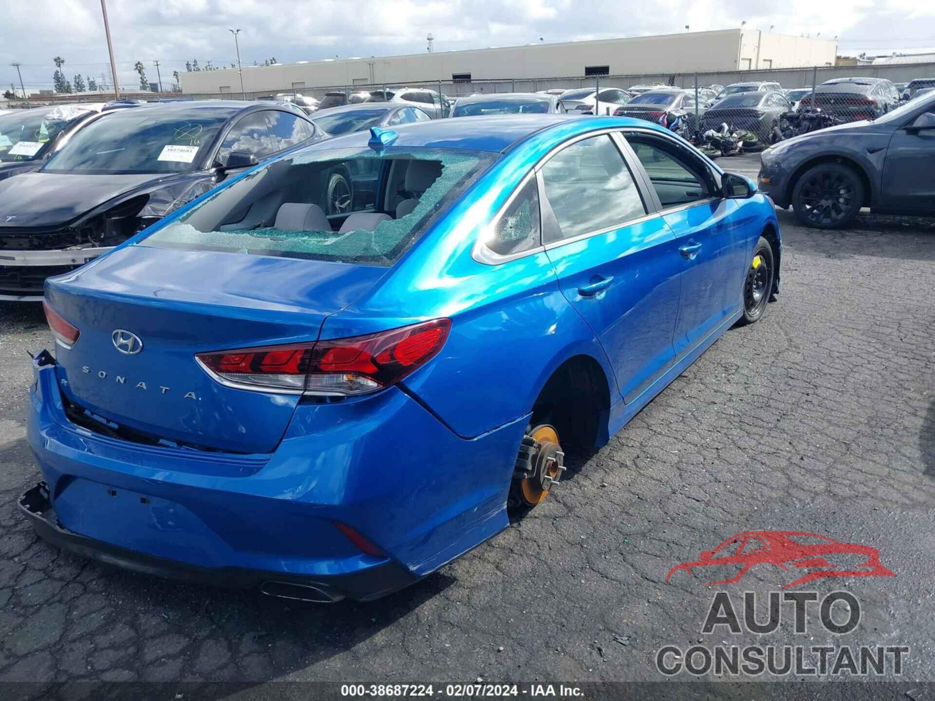 HYUNDAI SONATA 2018 - 5NPE24AF9JH616200