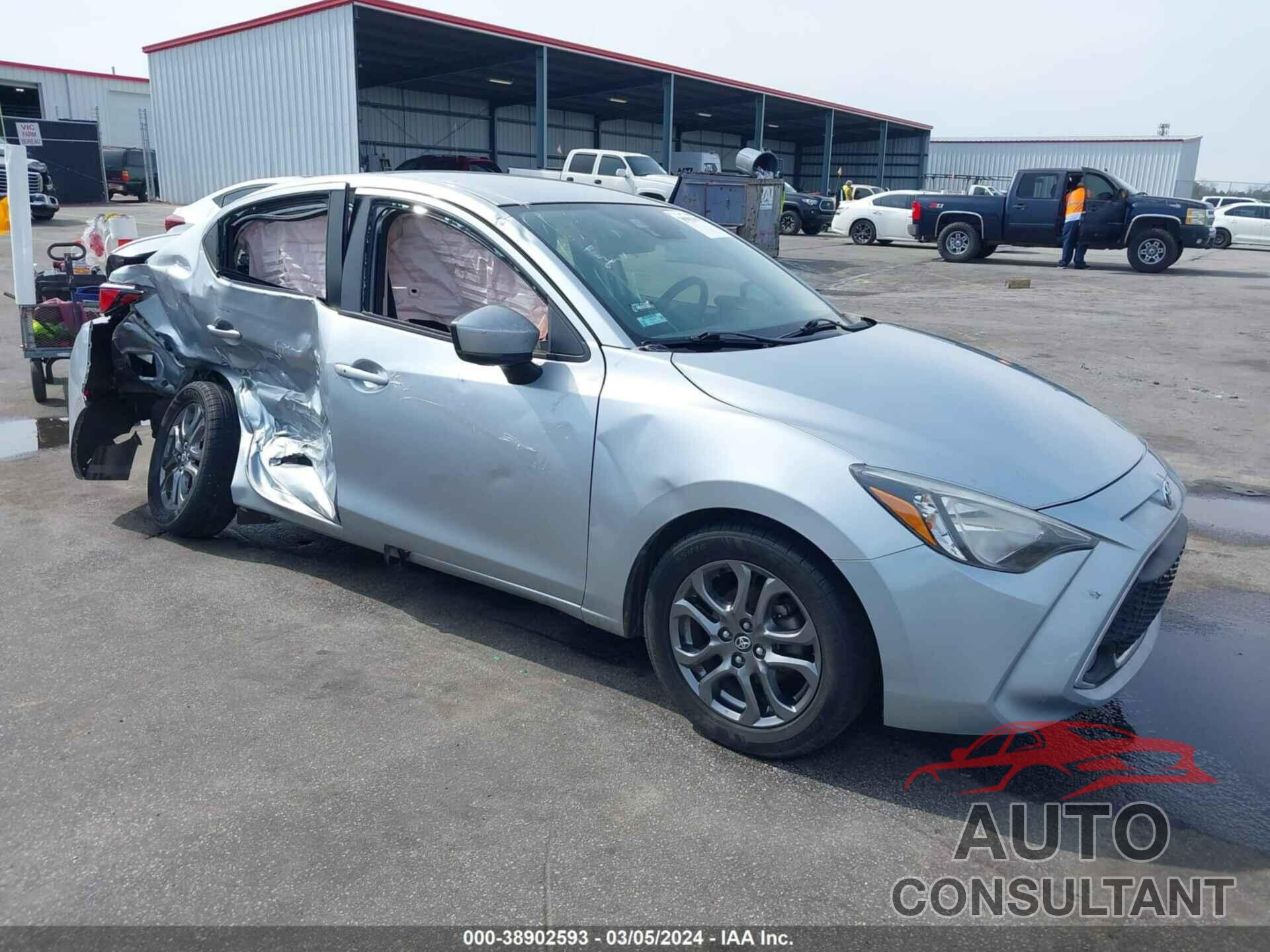 TOYOTA YARIS 2019 - 3MYDLBYV6KY513915