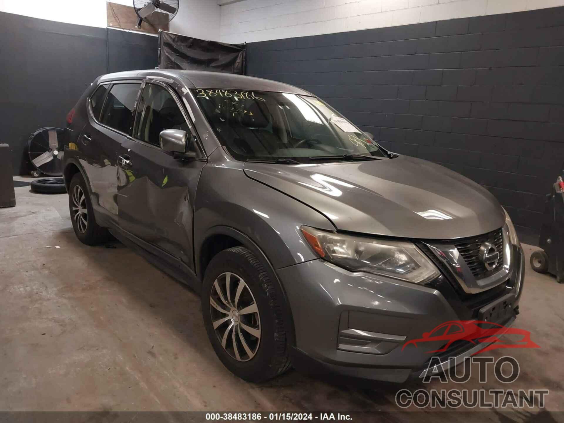 NISSAN ROGUE 2017 - KNMAT2MVXHP508072