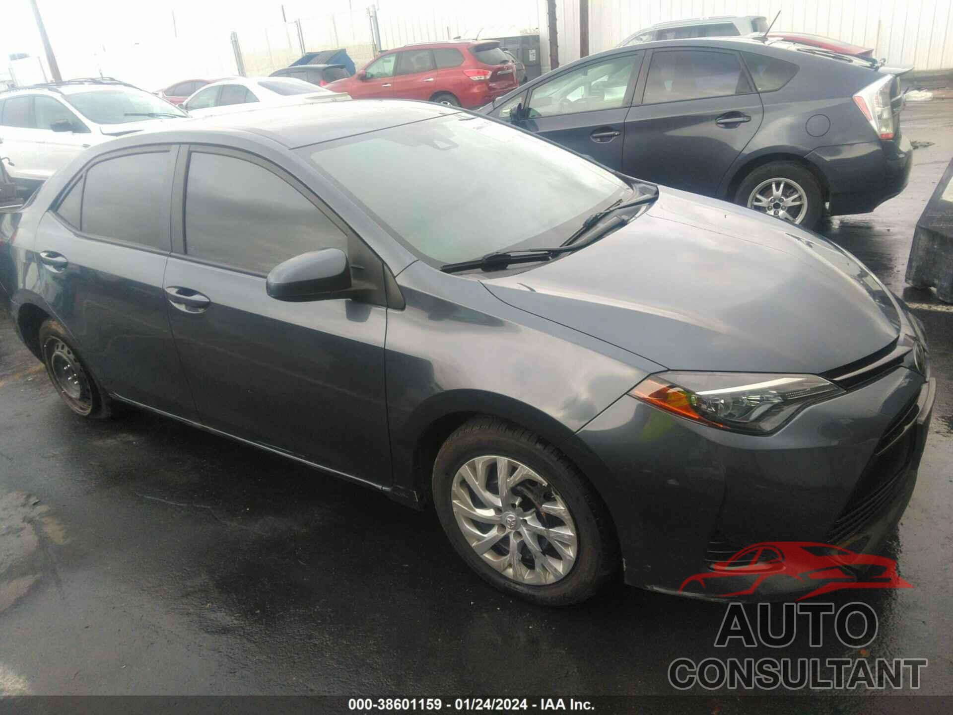 TOYOTA COROLLA 2018 - 5YFBURHE3JP853551