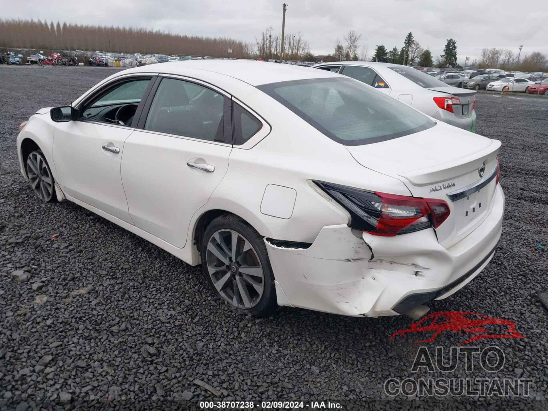 NISSAN ALTIMA 2017 - 1N4AL3AP2HC160275