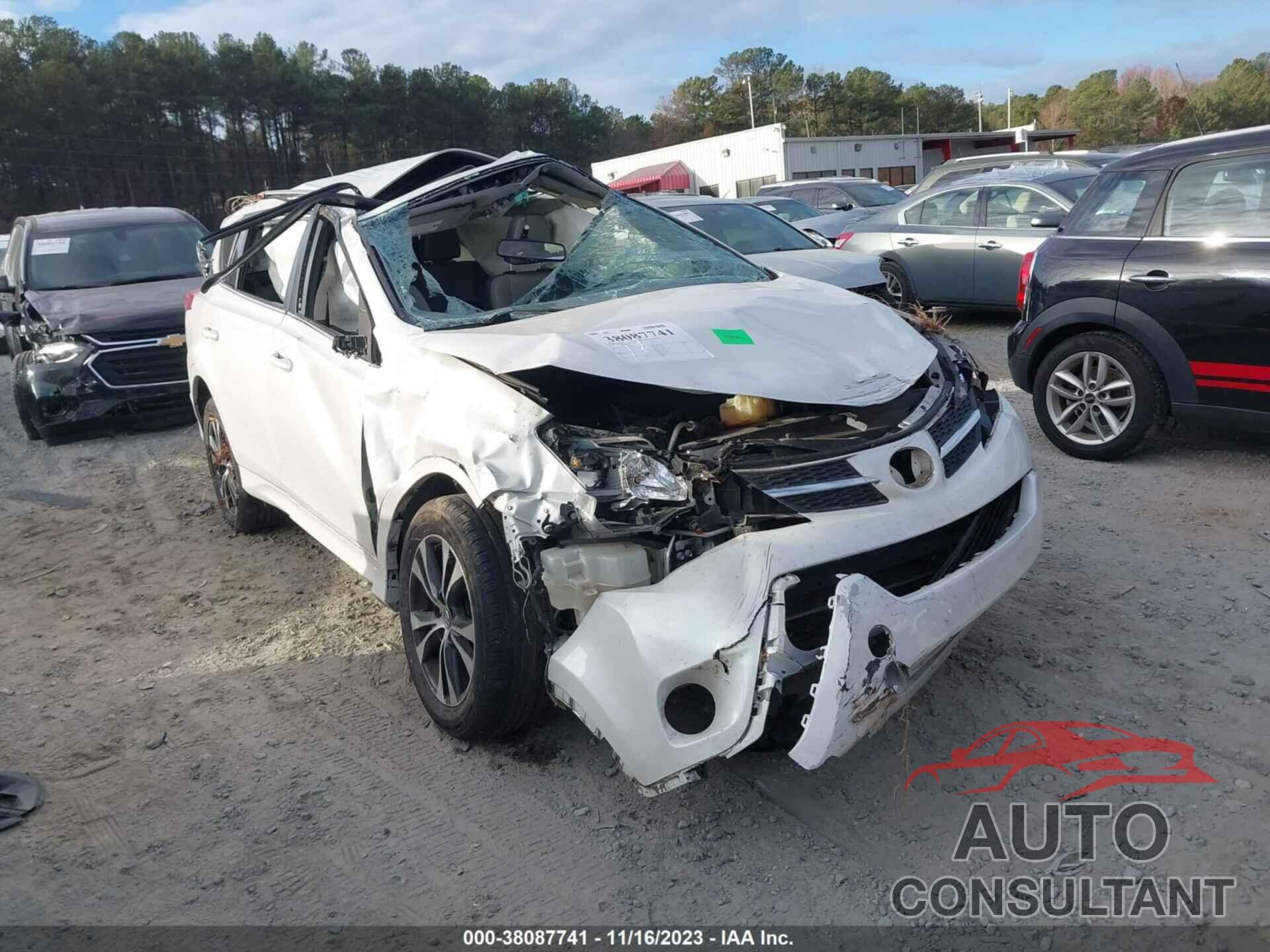TOYOTA RAV4 2015 - JTMYFREV6FD060408