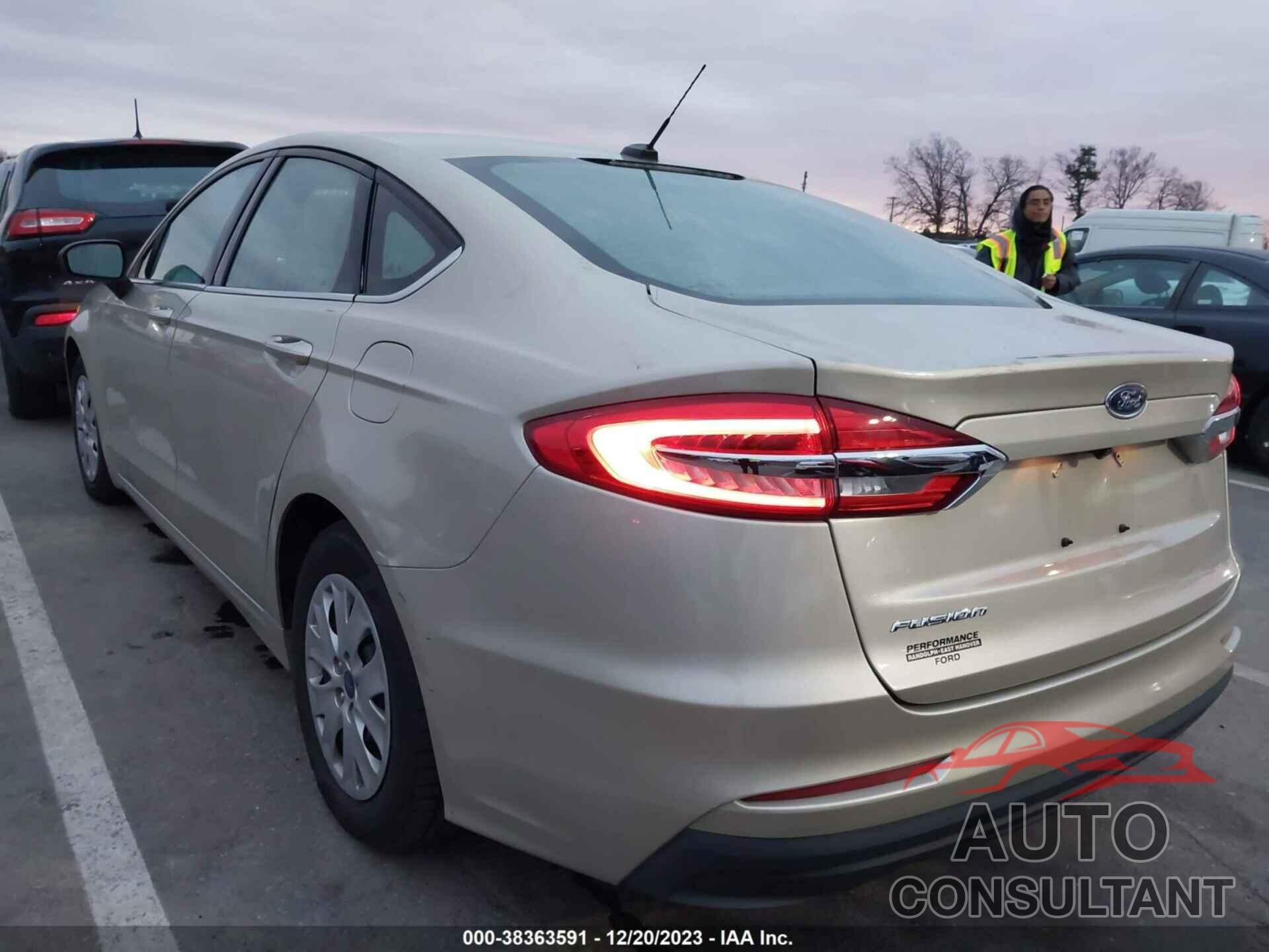 FORD FUSION 2019 - 3FA6P0G7XKR102424