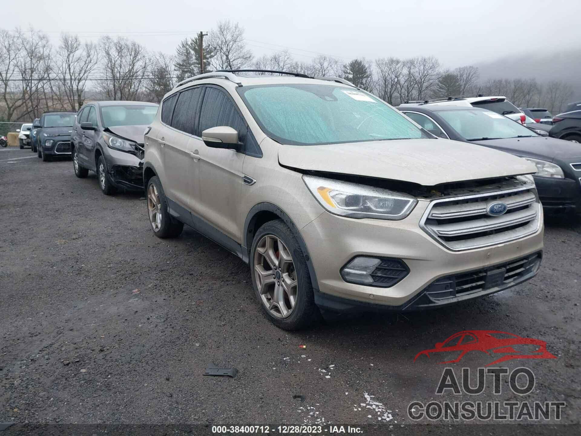 FORD ESCAPE 2018 - 1FMCU9J90JUB02228