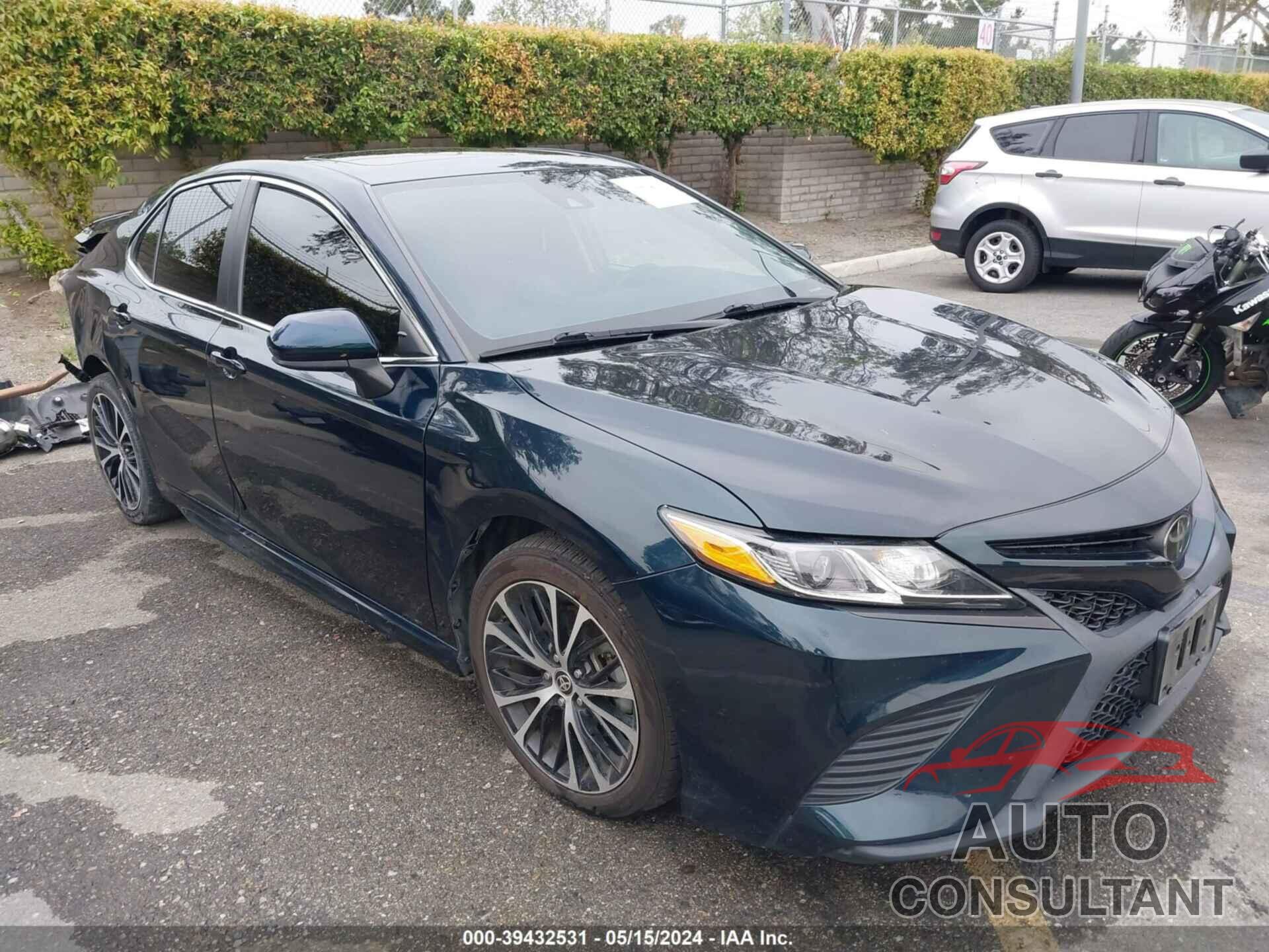TOYOTA CAMRY 2020 - 4T1G11AK1LU947641