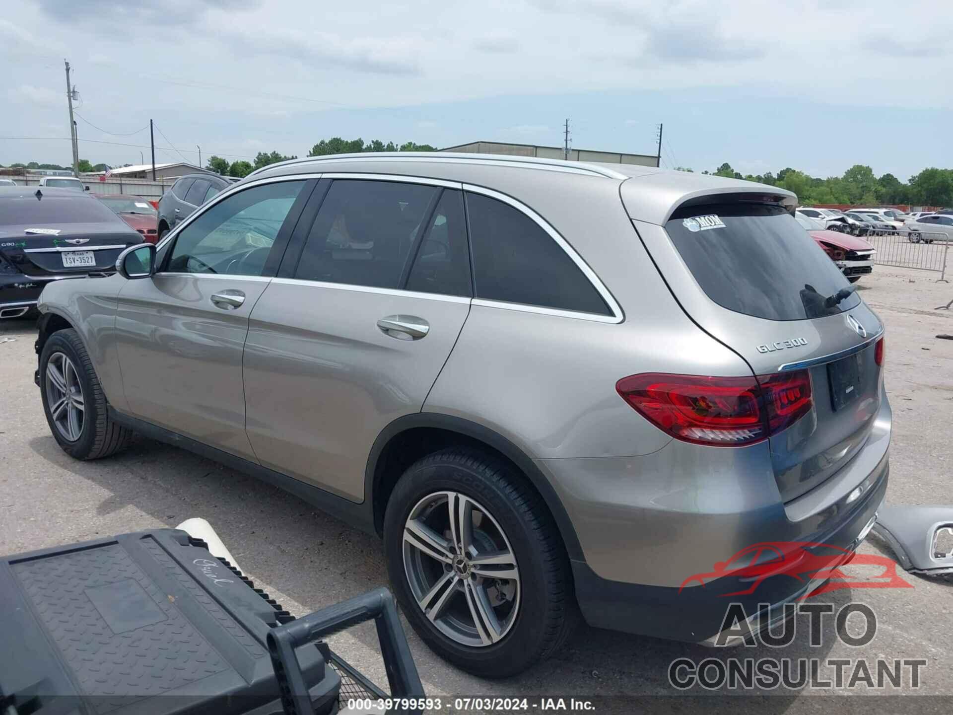 MERCEDES-BENZ GLC 300 2020 - W1N0G8DB8LF841676