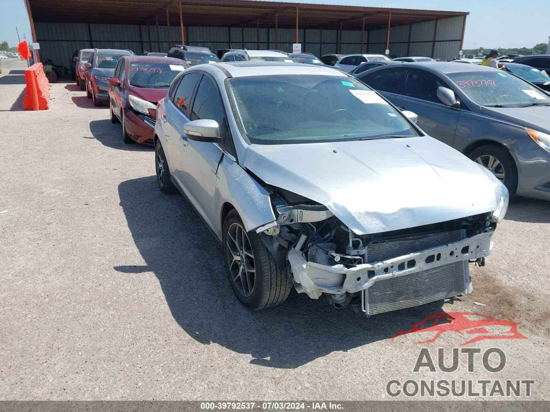 FORD FOCUS 2018 - 1FADP3N29JL314261