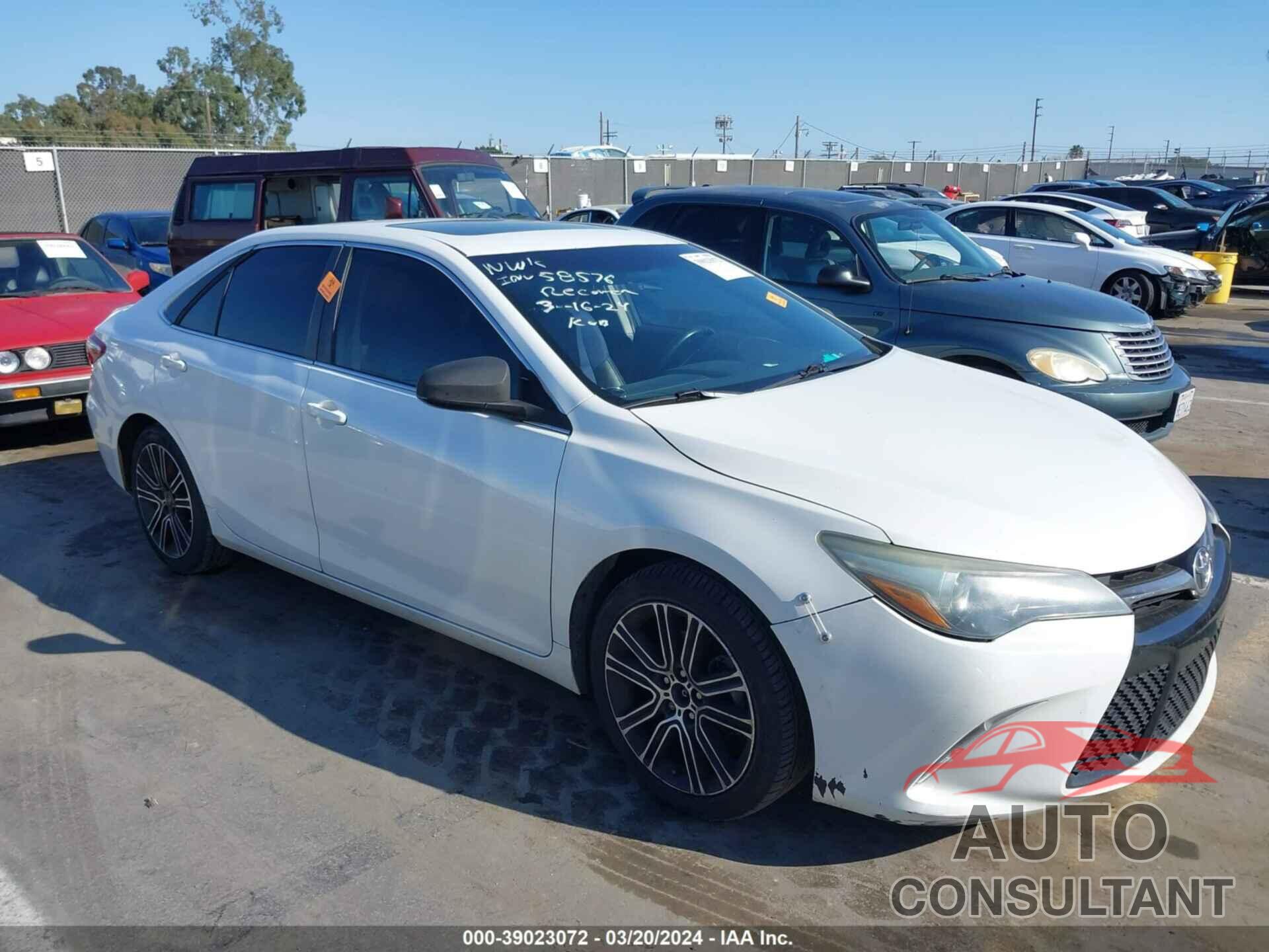 TOYOTA CAMRY 2016 - 4T1BF1FK0GU540856