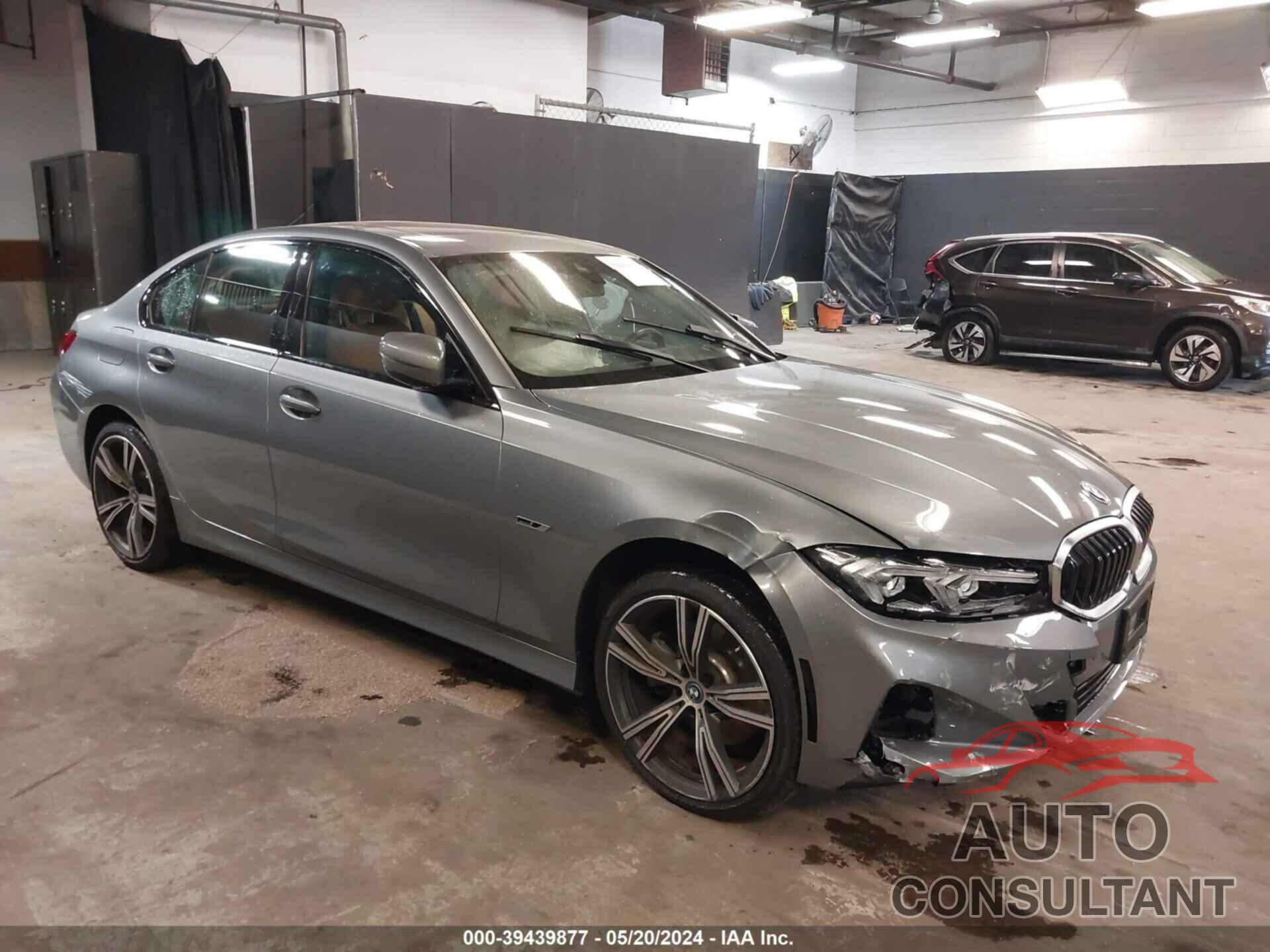 BMW 3 SERIES 2023 - 3MW39FS05P8D01427