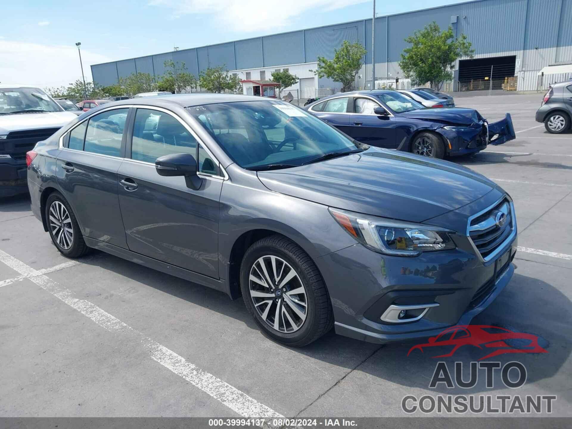 SUBARU LEGACY 2018 - 4S3BNAF67J3041706