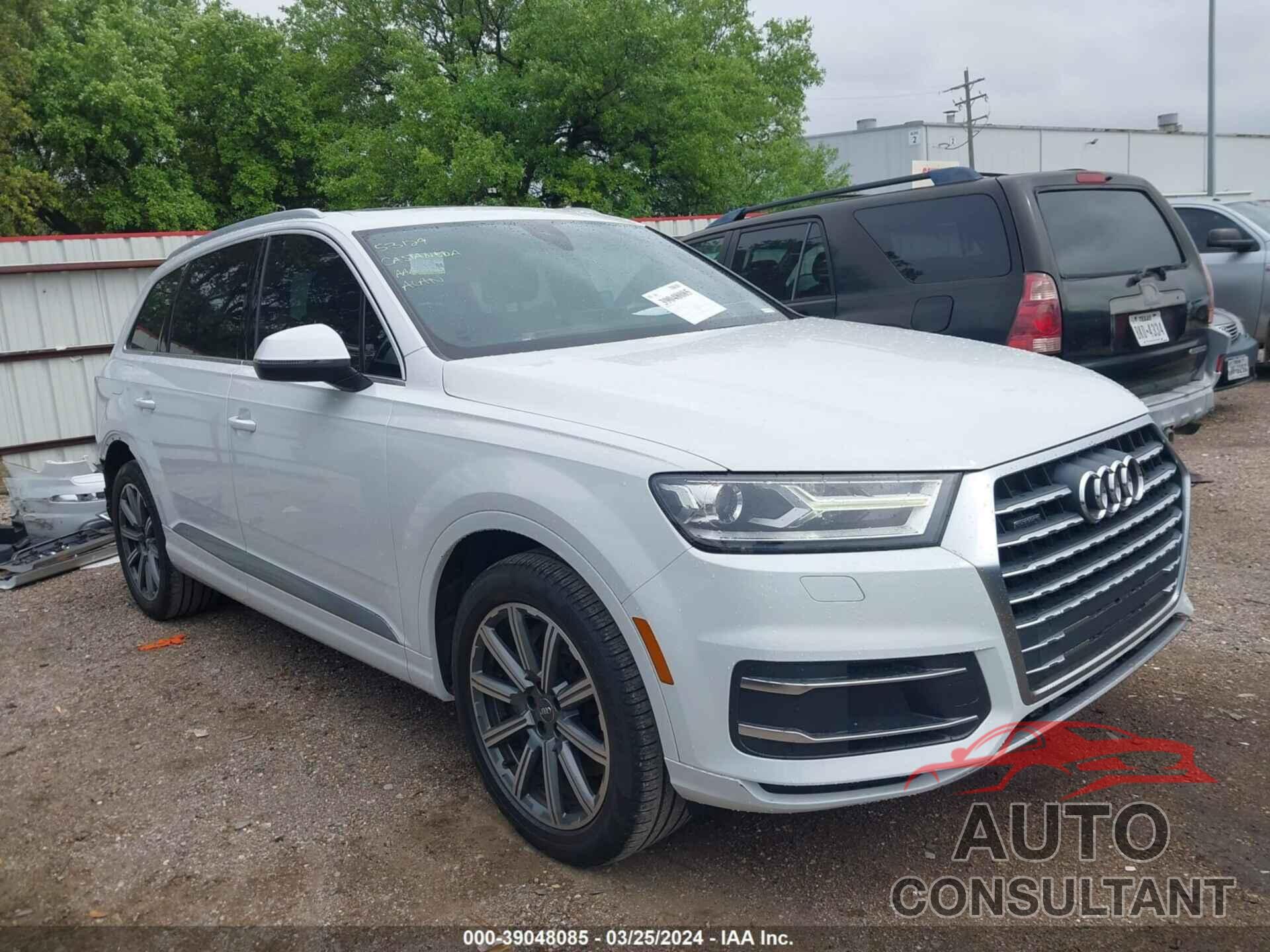 AUDI Q7 2018 - WA1LHAF76JD043617