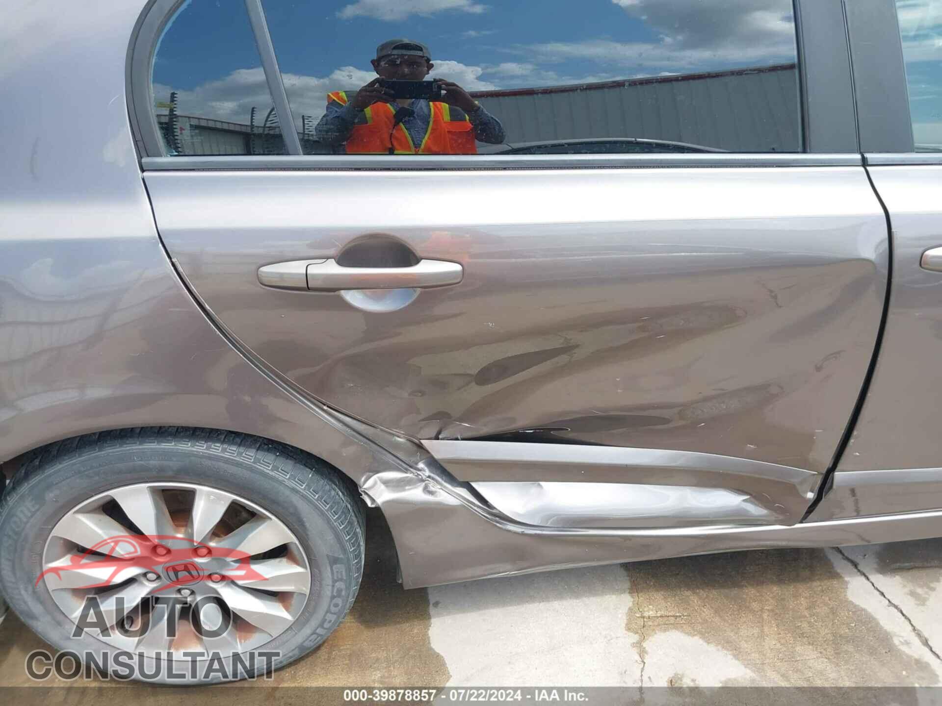HONDA CIVIC 2010 - 19XFA1F85AE024121