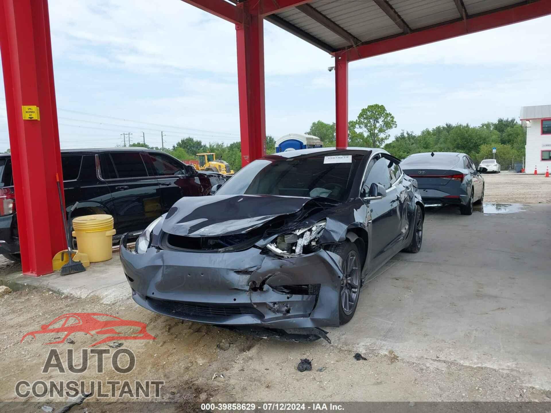 TESLA MODEL 3 2018 - 5YJ3E1EA0JF153583
