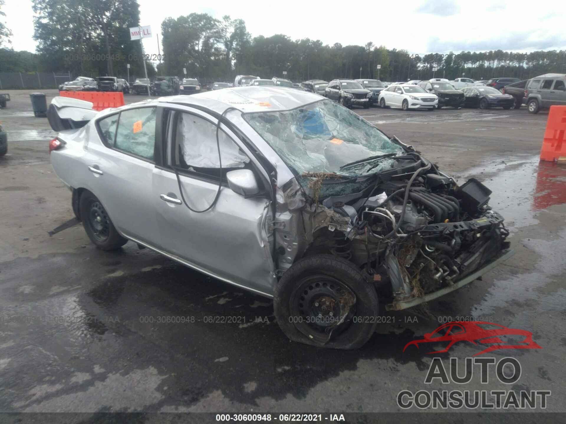 NISSAN VERSA 2016 - 3N1CN7AP0GL897579