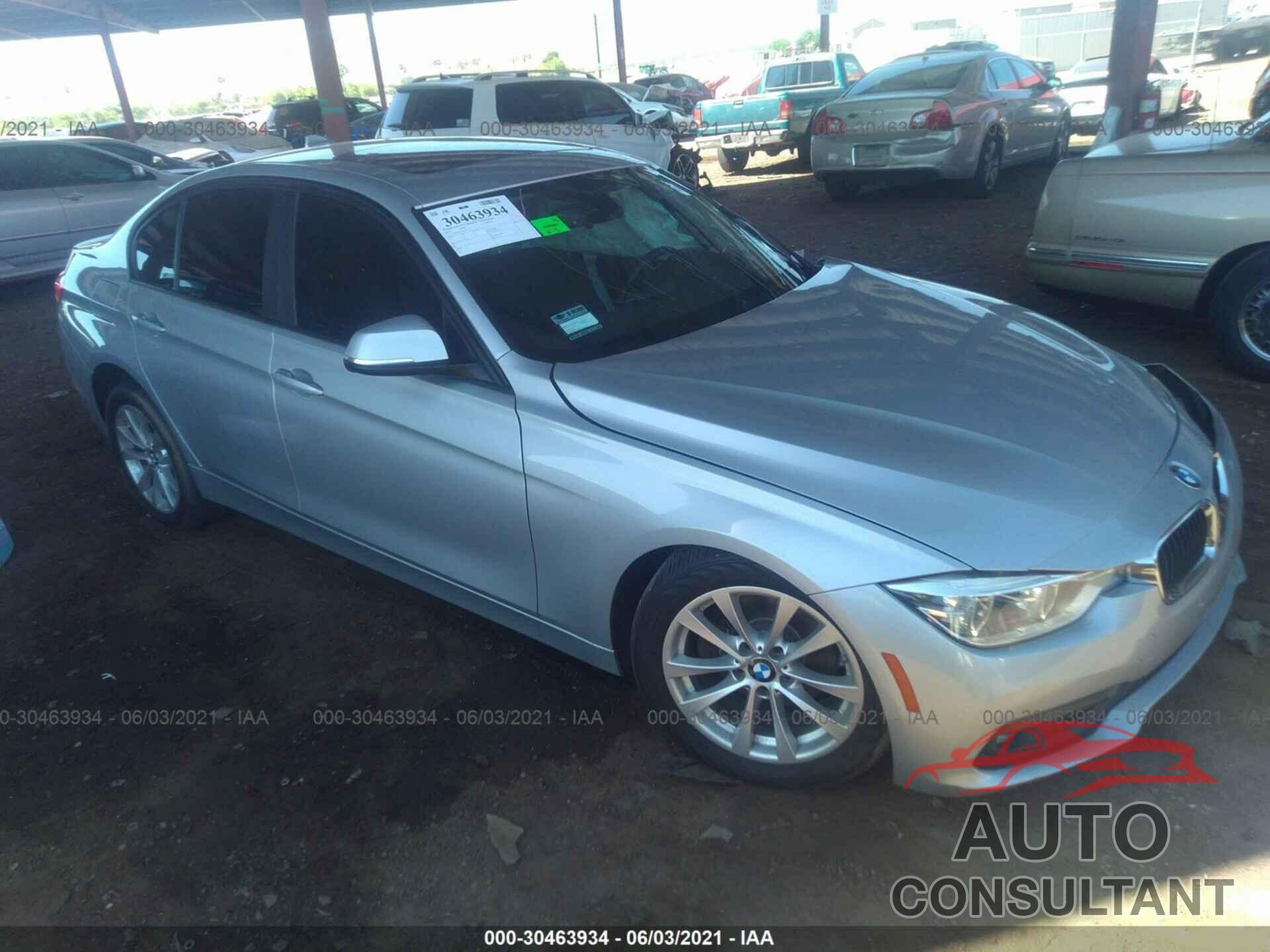 BMW 3 SERIES 2018 - WBA8E1G54JNU89144