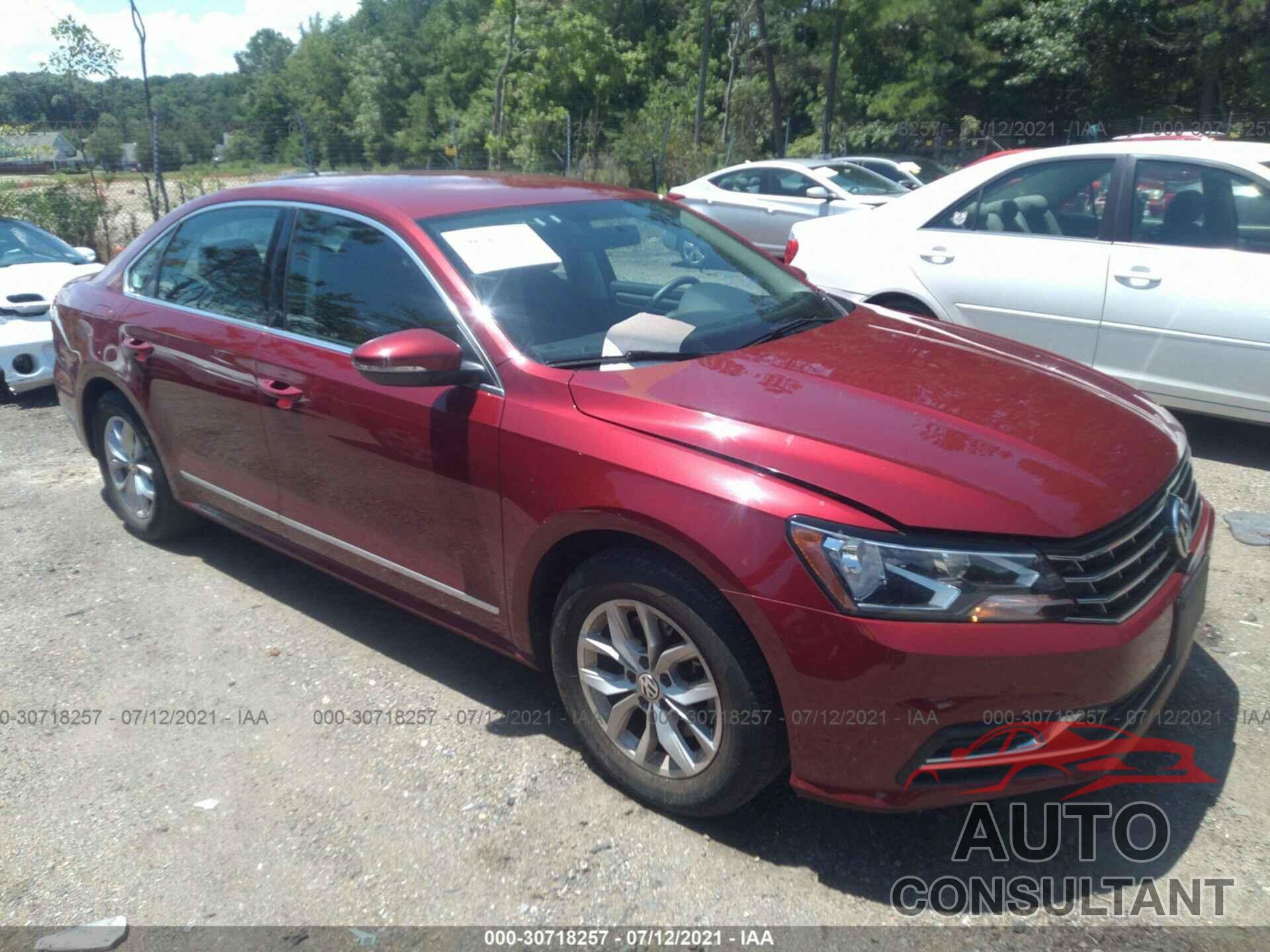 VOLKSWAGEN PASSAT 2016 - 1VWAS7A33GC025951