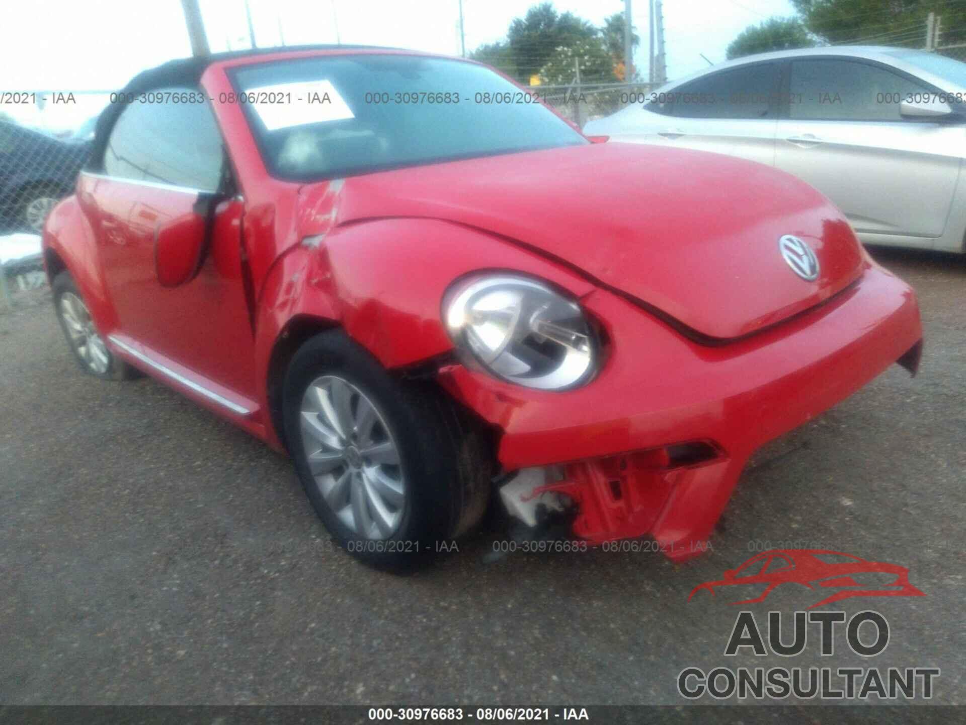 VOLKSWAGEN BEETLE CONVERTIBLE 2017 - 3VW517AT2HM807372