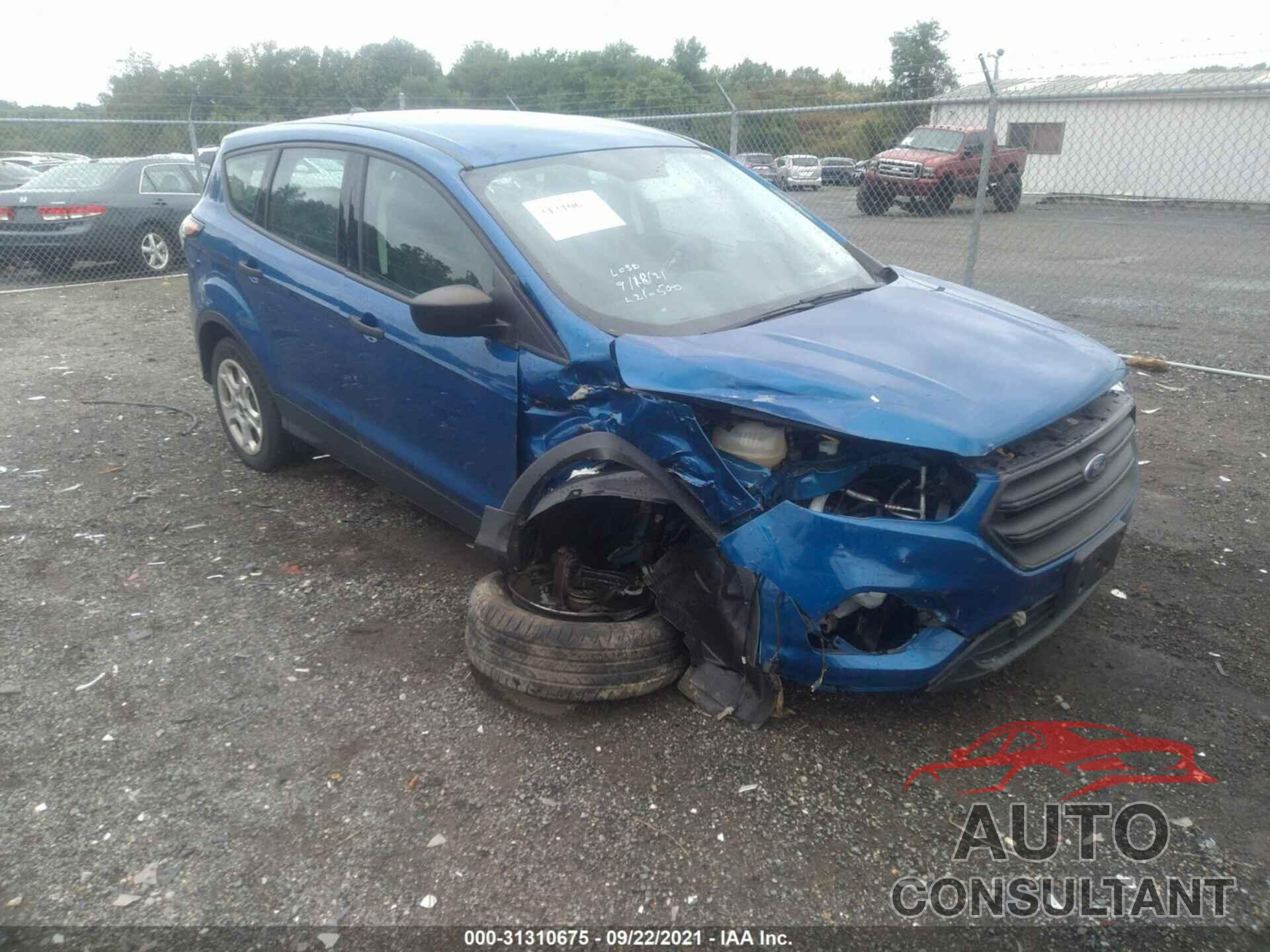 FORD ESCAPE 2017 - 1FMCU0F76HUD49508