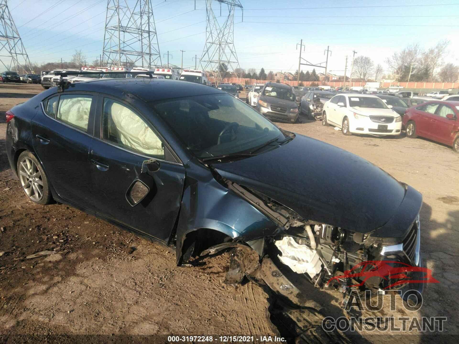 MAZDA MAZDA3 4-DOOR 2018 - 3MZBN1V32JM255277