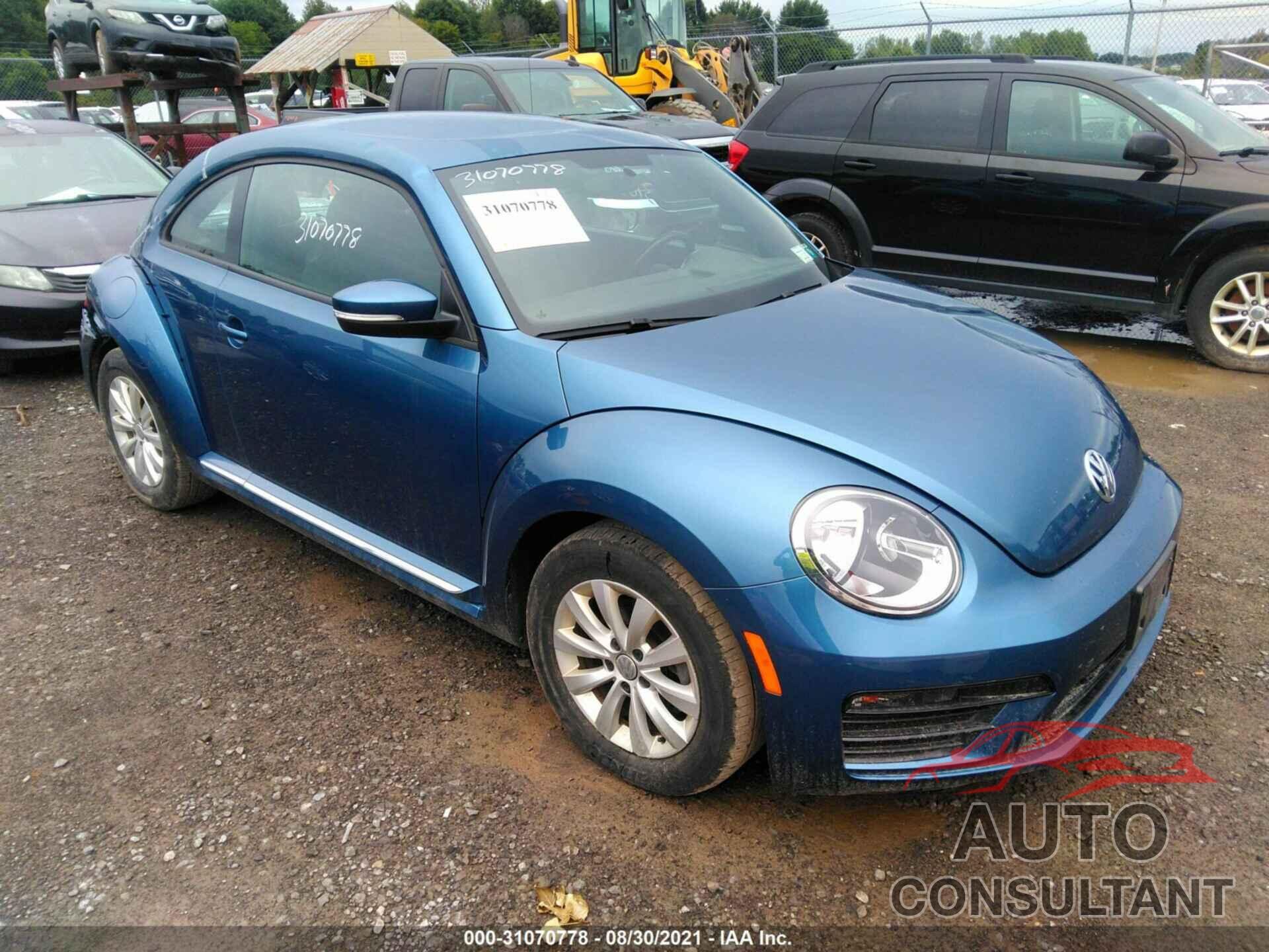 VOLKSWAGEN BEETLE 2019 - 3VWFD7AT5KM711688