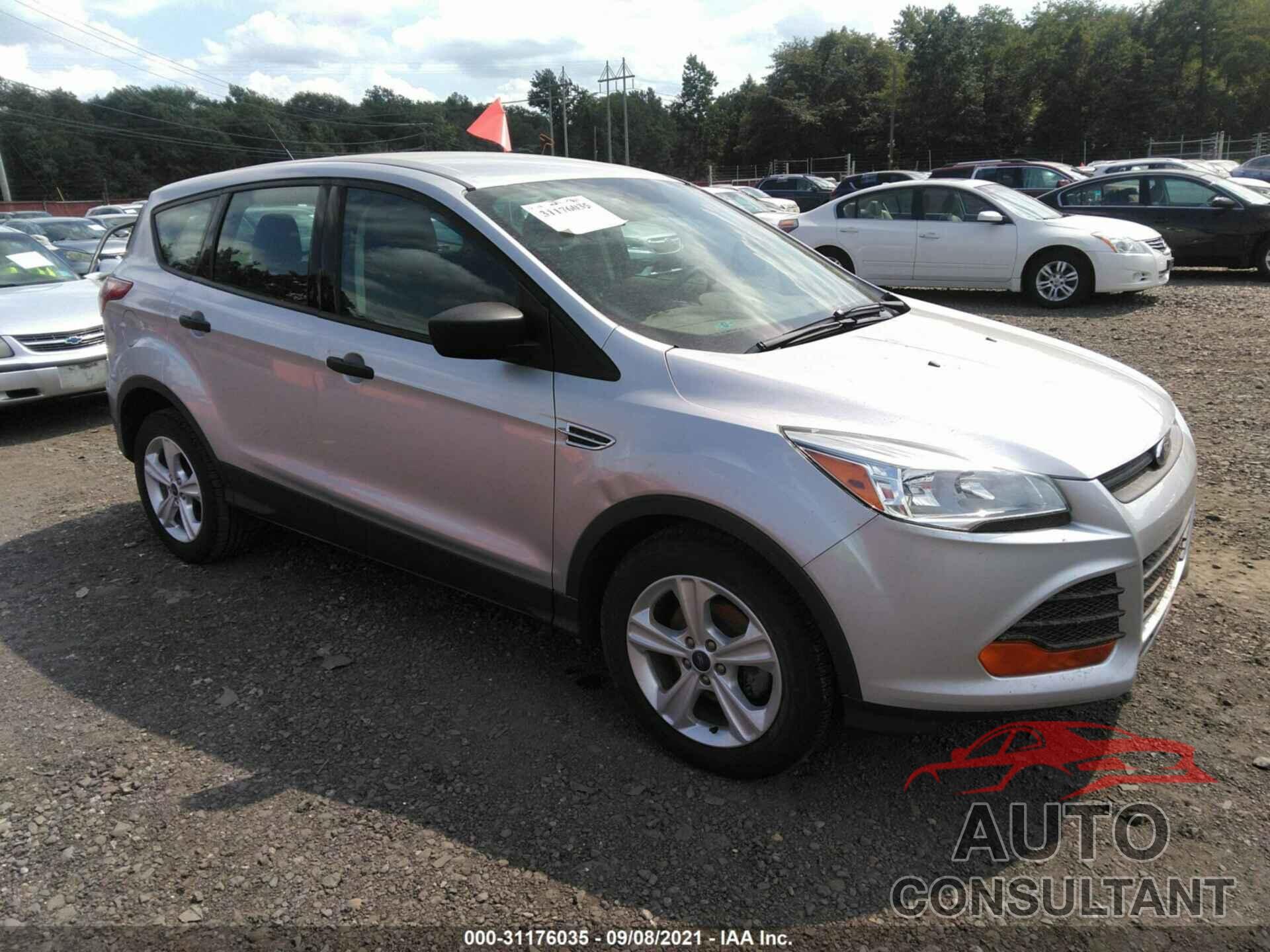FORD ESCAPE 2016 - 1FMCU0F74GUC17586