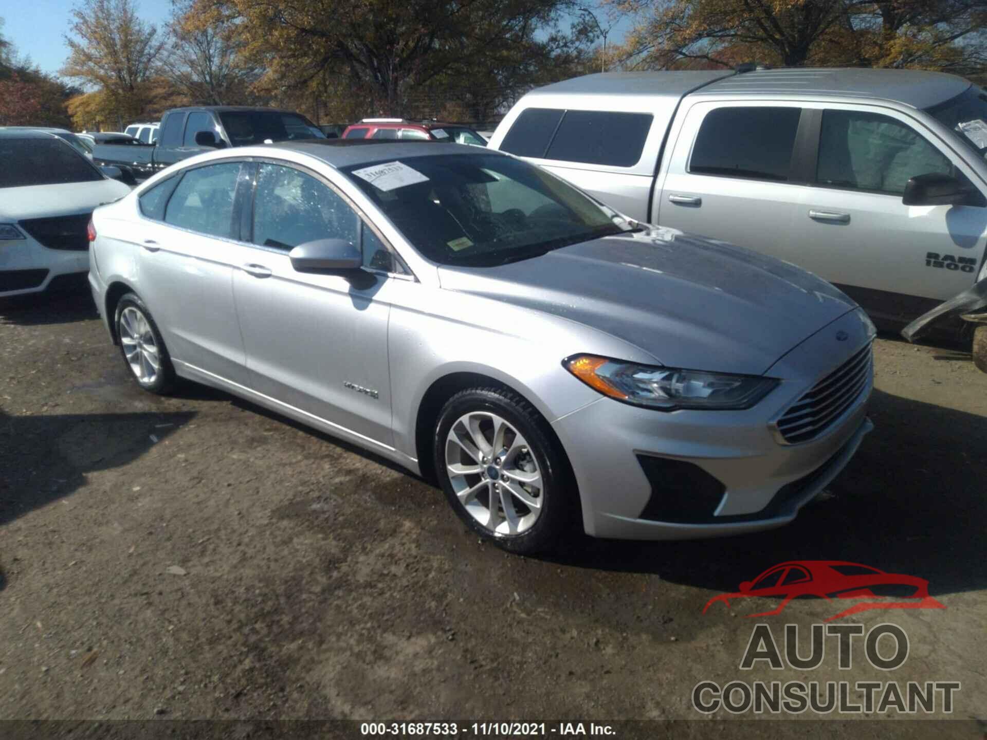 FORD FUSION HYBRID 2019 - 3FA6P0LU1KR262090