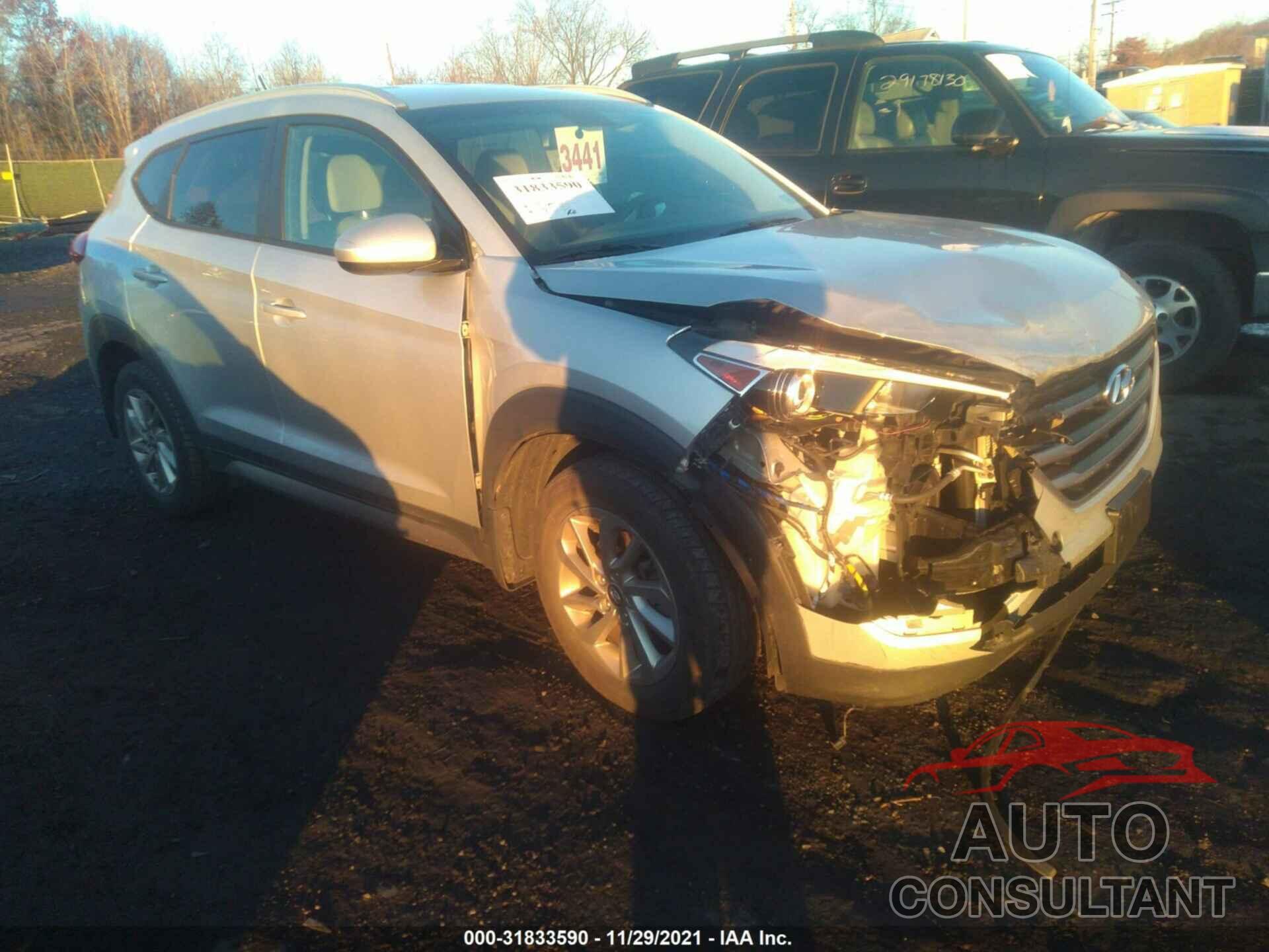 HYUNDAI TUCSON 2017 - KM8J3CA43HU381356