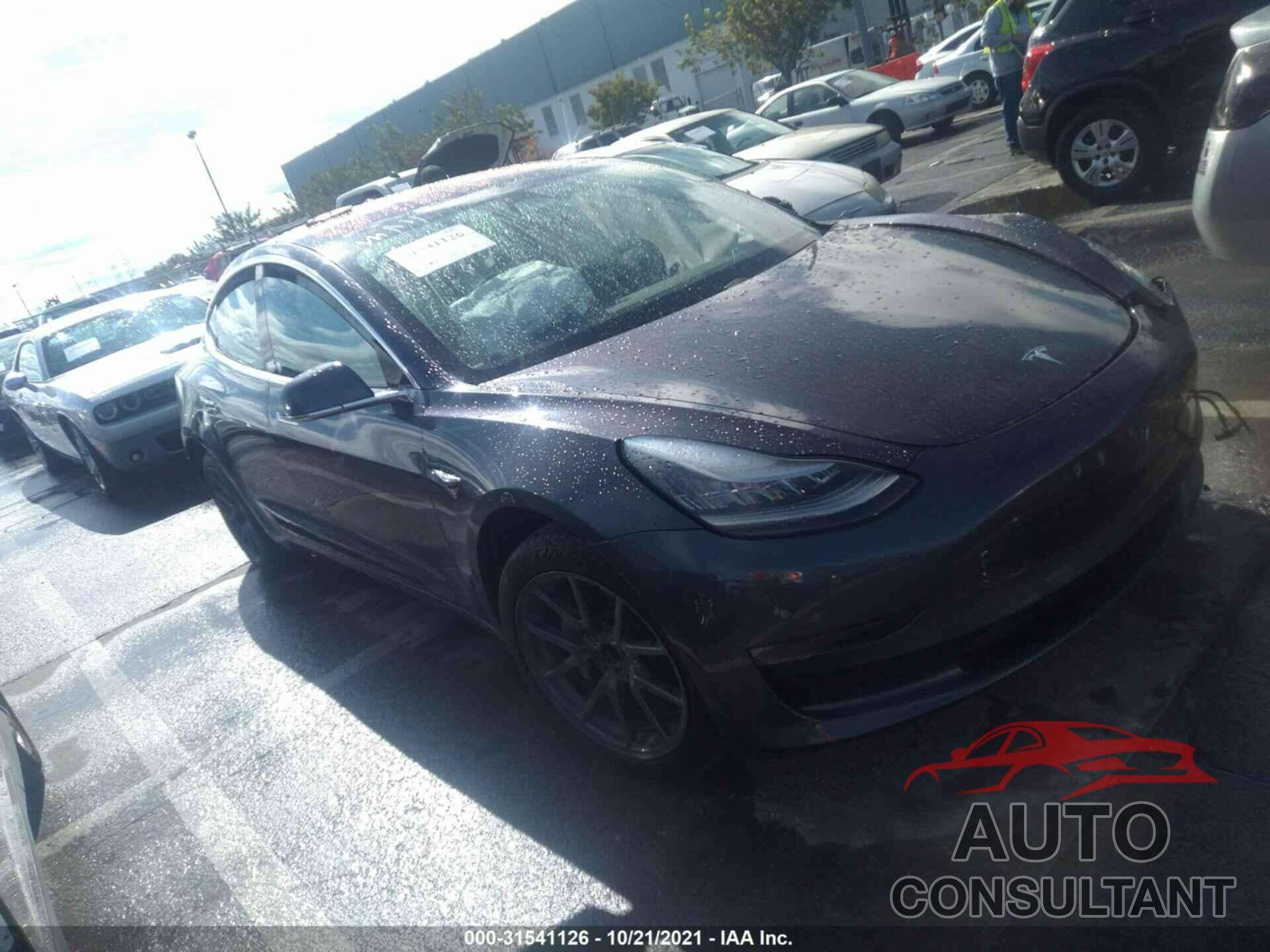 TESLA MODEL 3 2019 - 5YJ3E1EA8KF190267