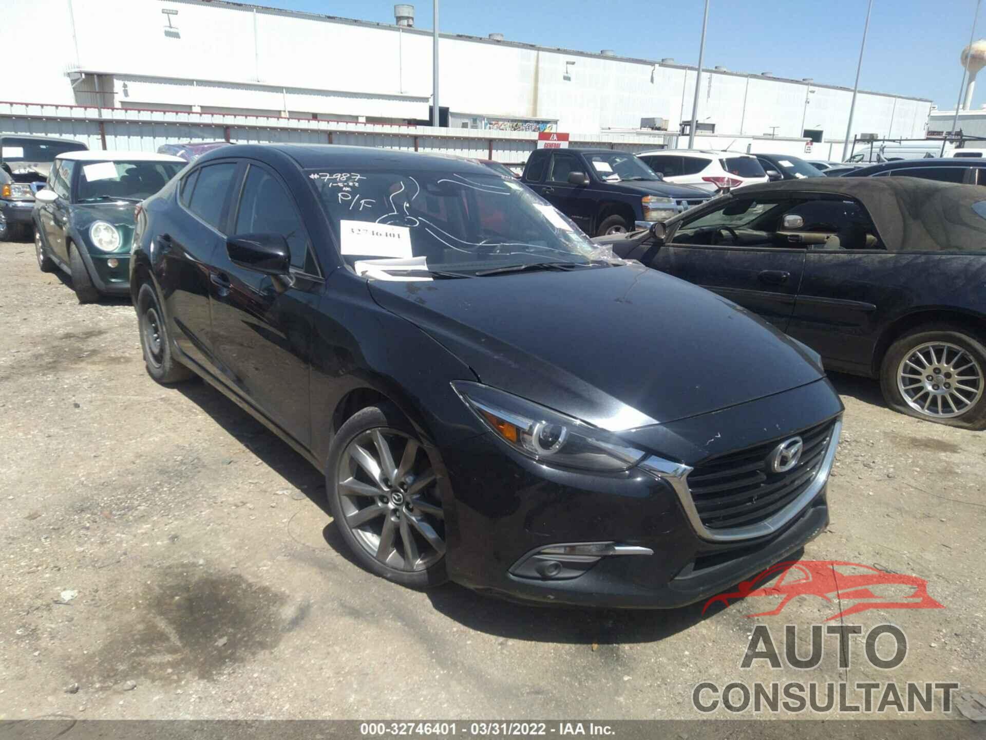 MAZDA MAZDA3 4-DOOR 2018 - 3MZBN1W39JM165168