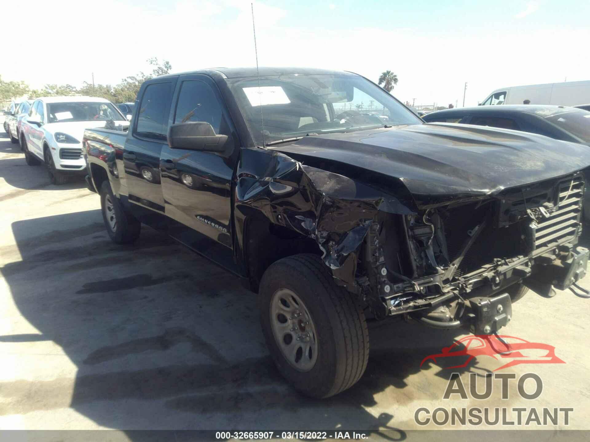 CHEVROLET SILVERADO 1500 2018 - 1GCRCPEH1JZ198526