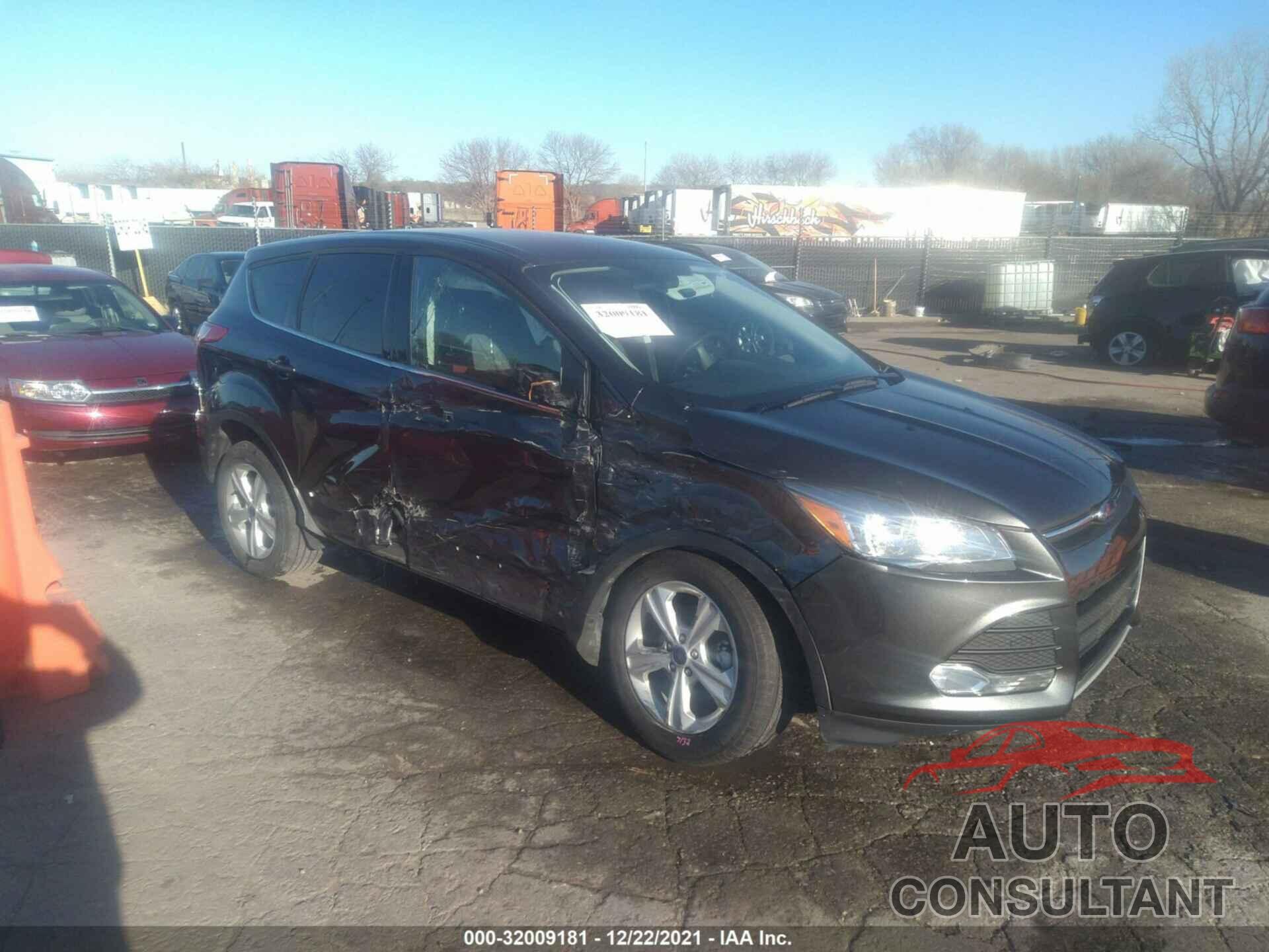FORD ESCAPE 2016 - 1FMCU0G71GUC88193