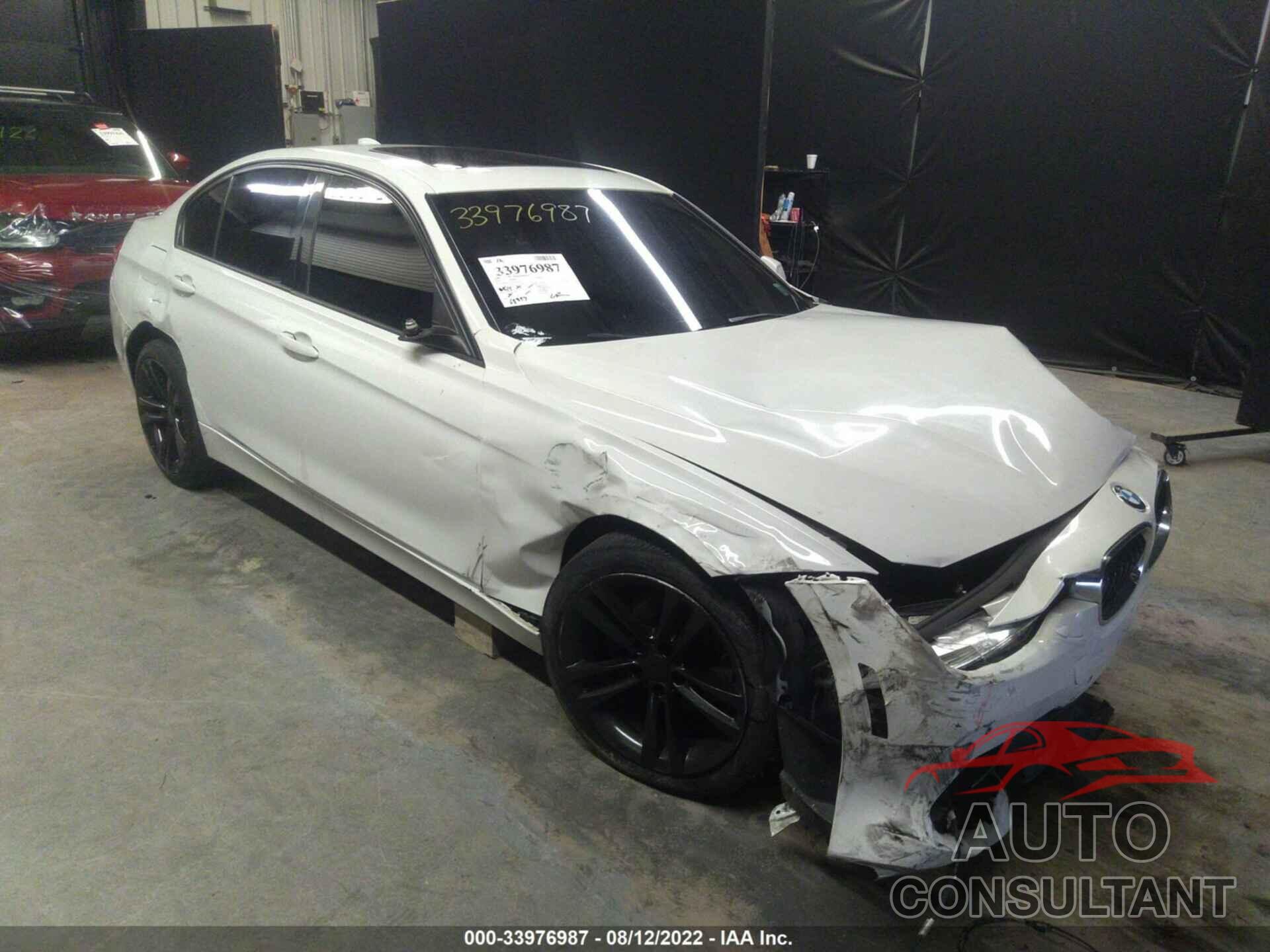 BMW 3 SERIES 2016 - WBA8E3G55GNU02923
