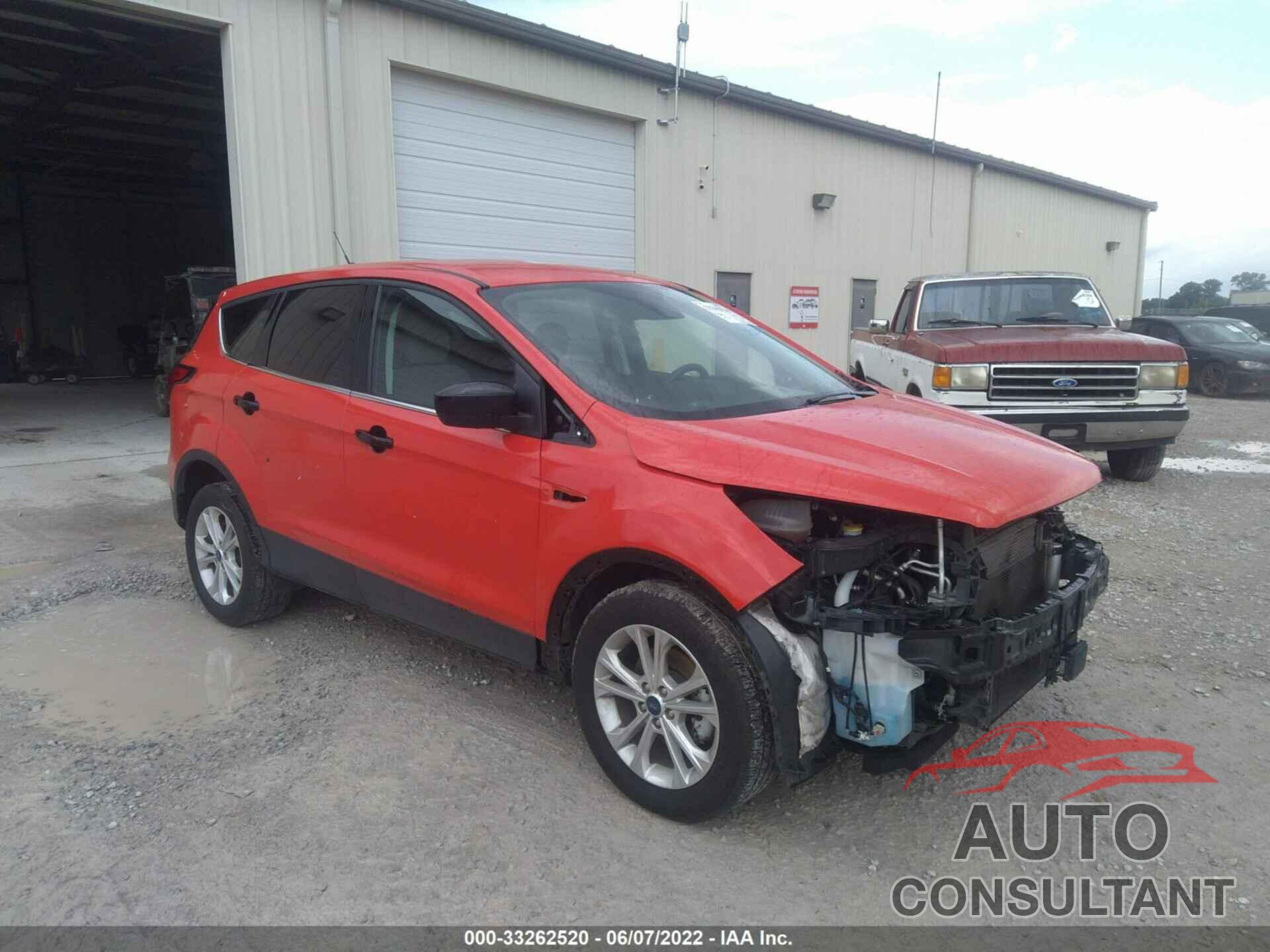 FORD ESCAPE 2019 - 1FMCU0GD5KUB32527