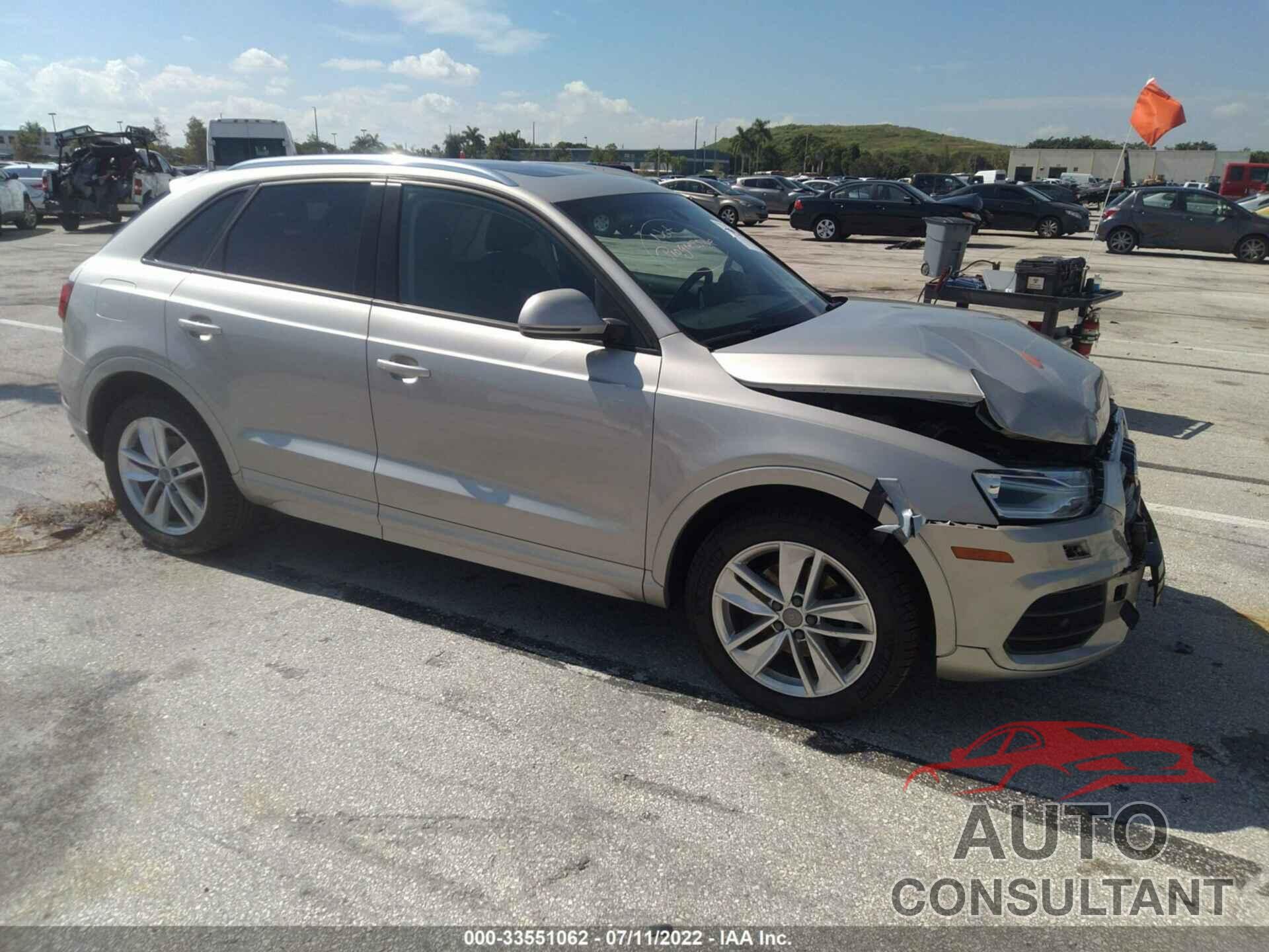 AUDI Q3 2017 - WA1BCCFS9HR015950