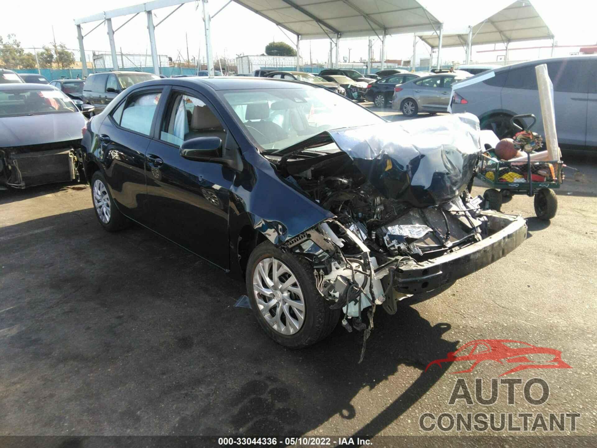 TOYOTA COROLLA 2018 - 5YFBURHEXJP743483