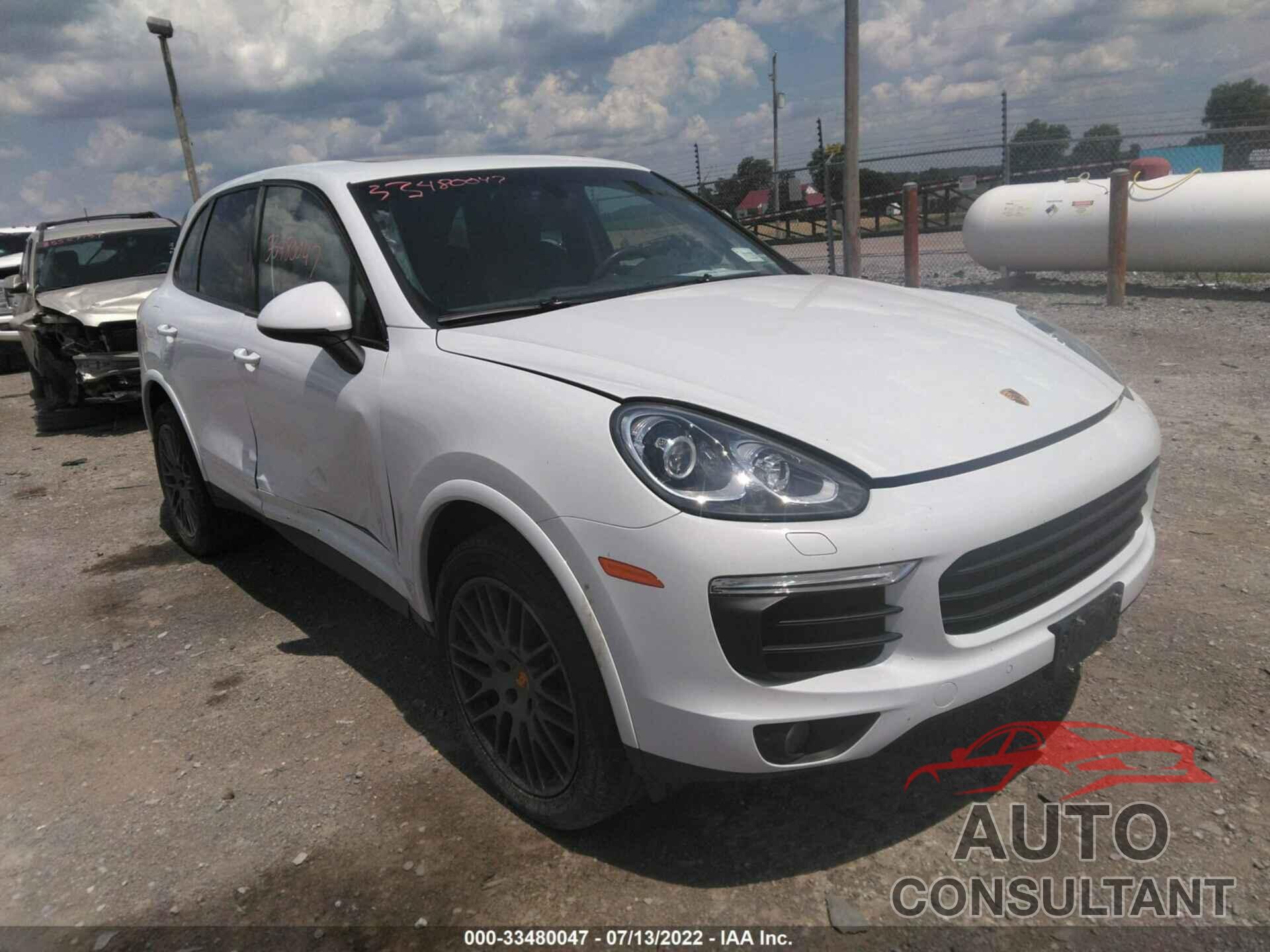 PORSCHE CAYENNE 2017 - WP1AA2A25HKA86286