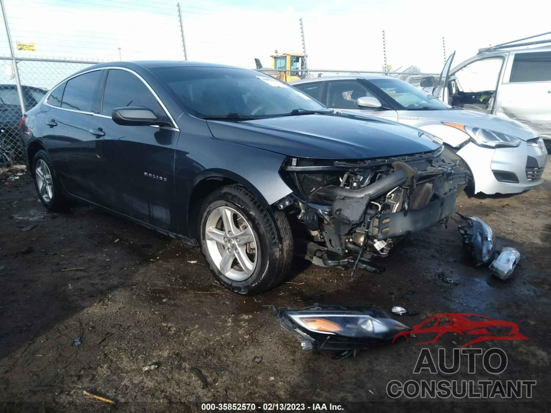 CHEVROLET MALIBU 2020 - 1G1ZC5ST2LF111789
