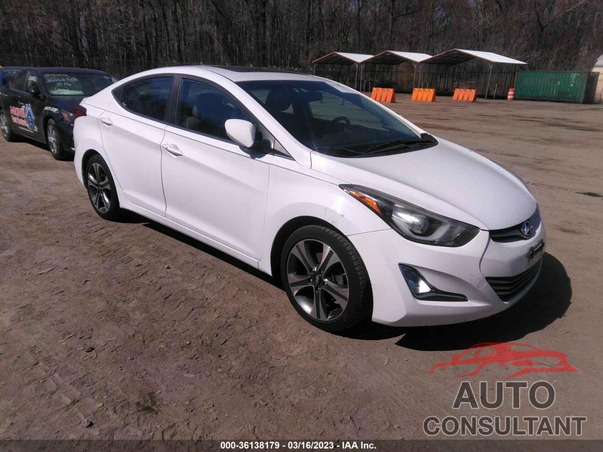 HYUNDAI ELANTRA 2015 - KMHDH4AH2FU282449