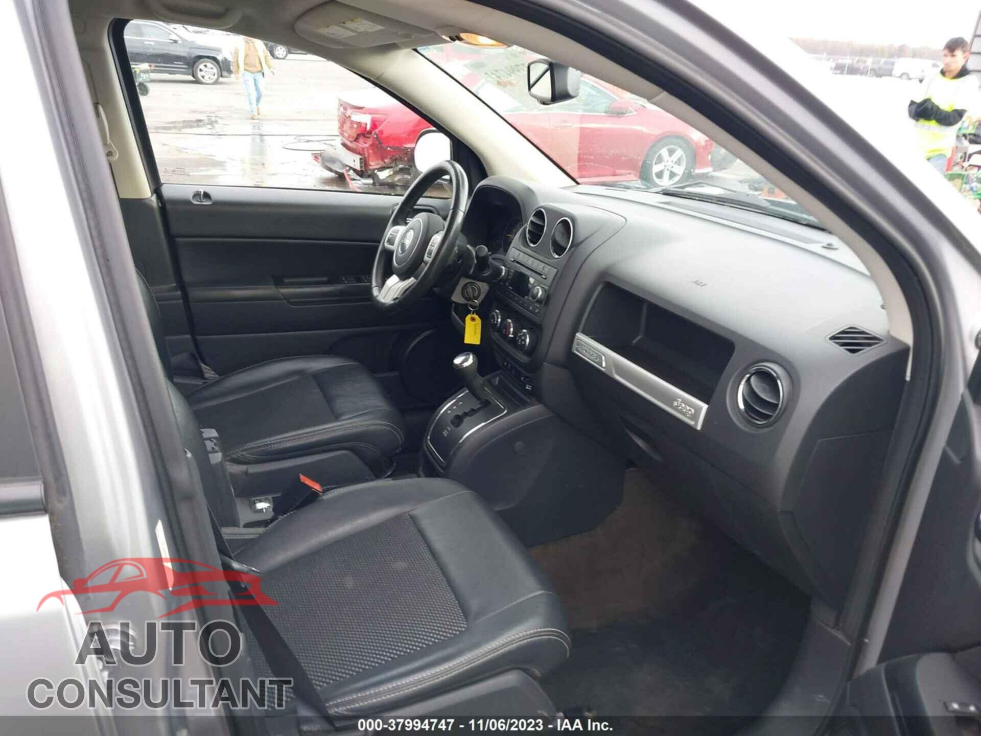 JEEP COMPASS 2017 - 1C4NJDBB2HD127975