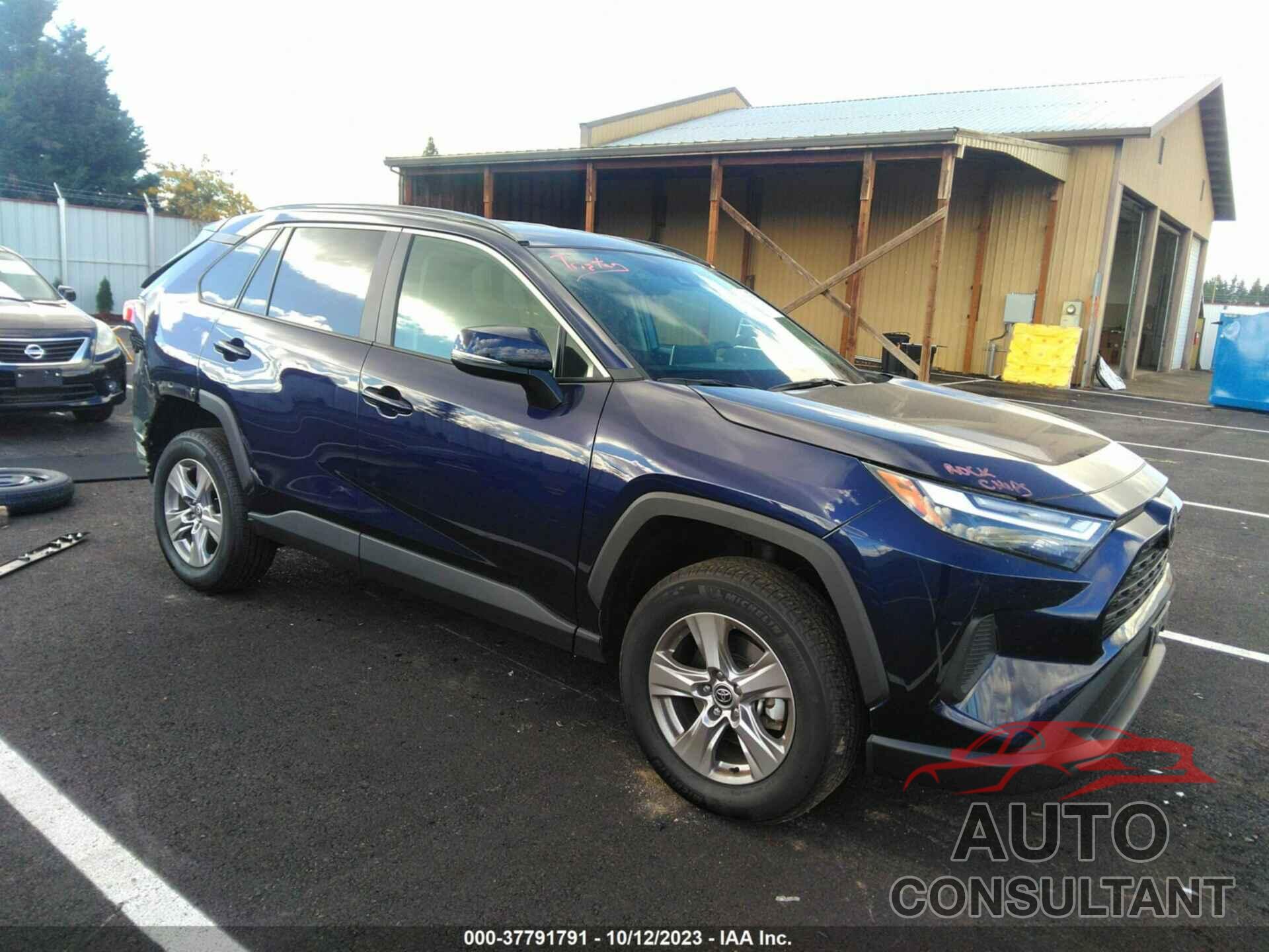 TOYOTA RAV4 2023 - 2T3P1RFV6PW330458
