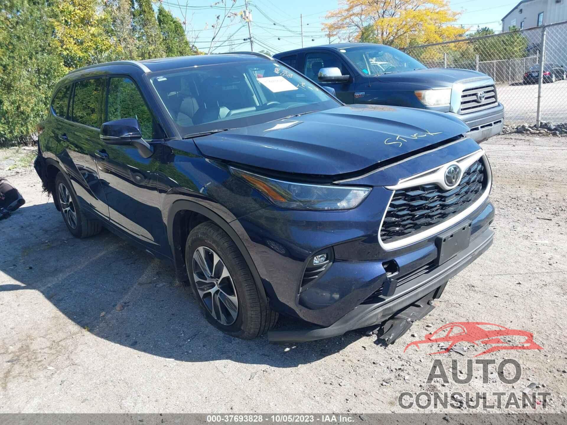 TOYOTA HIGHLANDER 2022 - 5TDGZRBH9NS227560