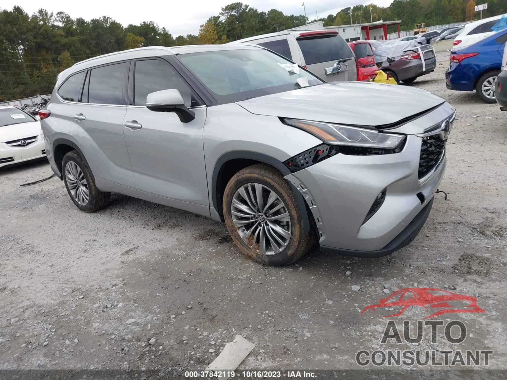 TOYOTA HIGHLANDER 2021 - 5TDFZRAH0MS044737