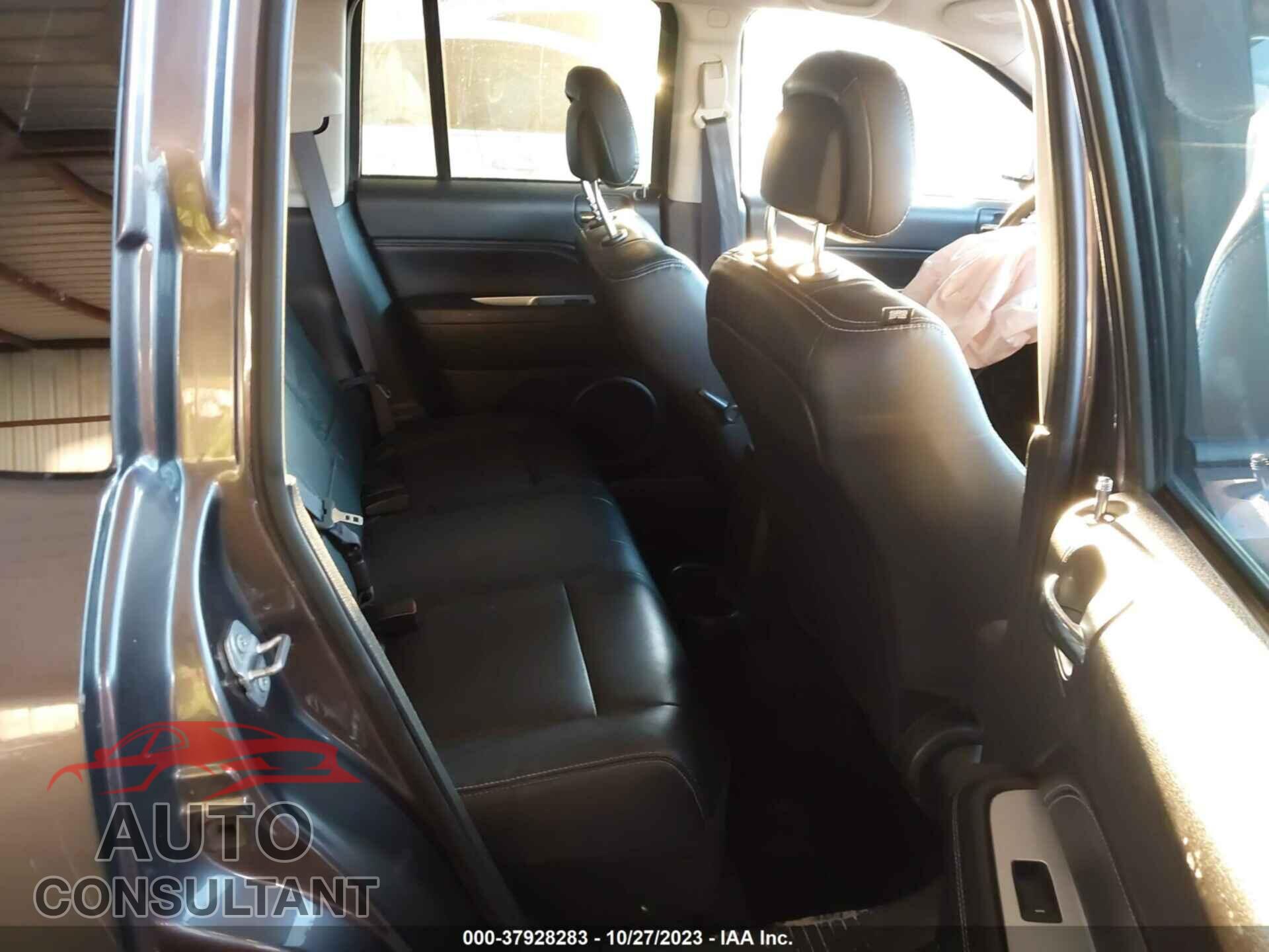 JEEP COMPASS 2017 - 1C4NJCEB5HD185925