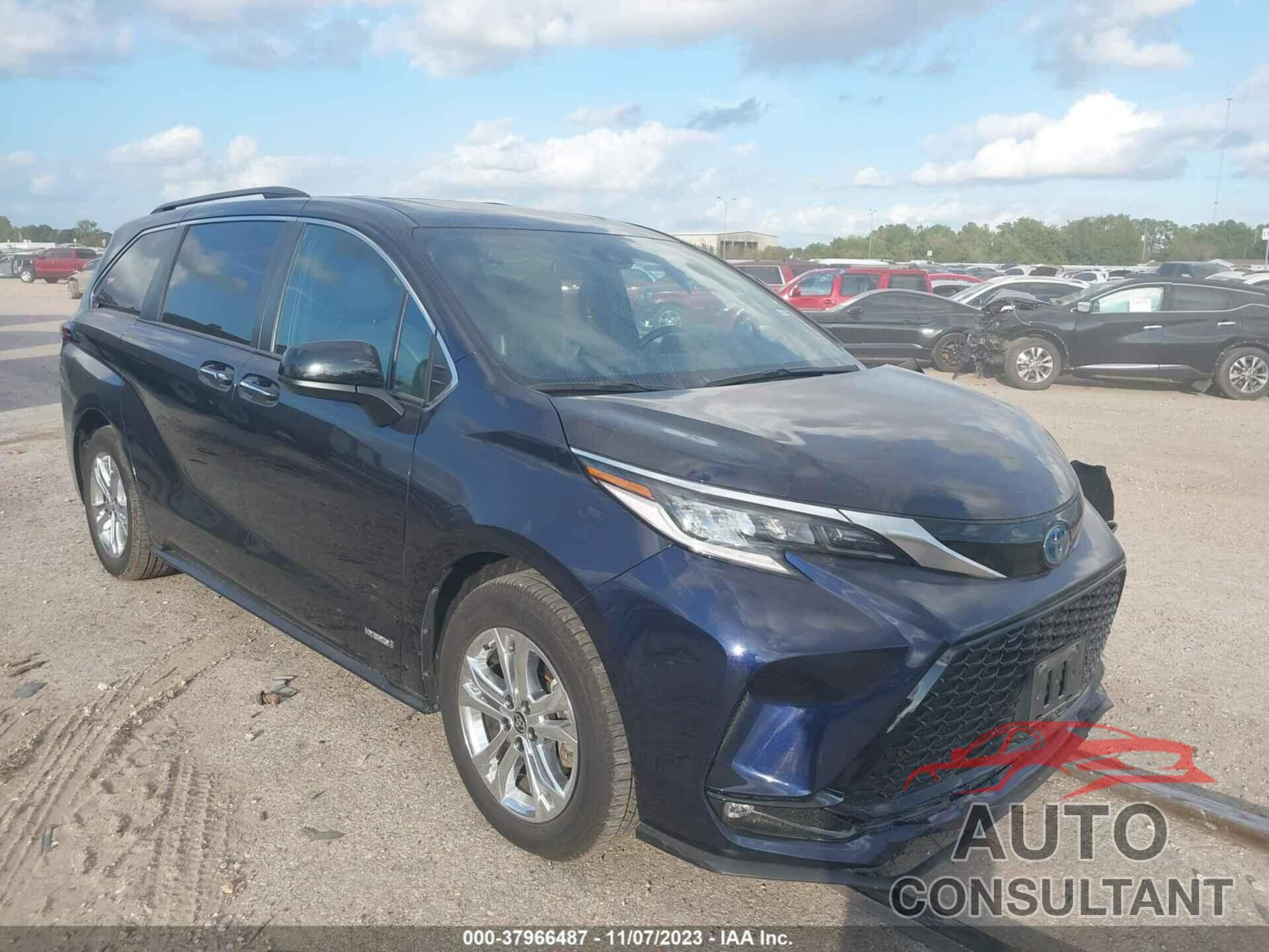 TOYOTA SIENNA 2021 - 5TDDSKFC5MS030249