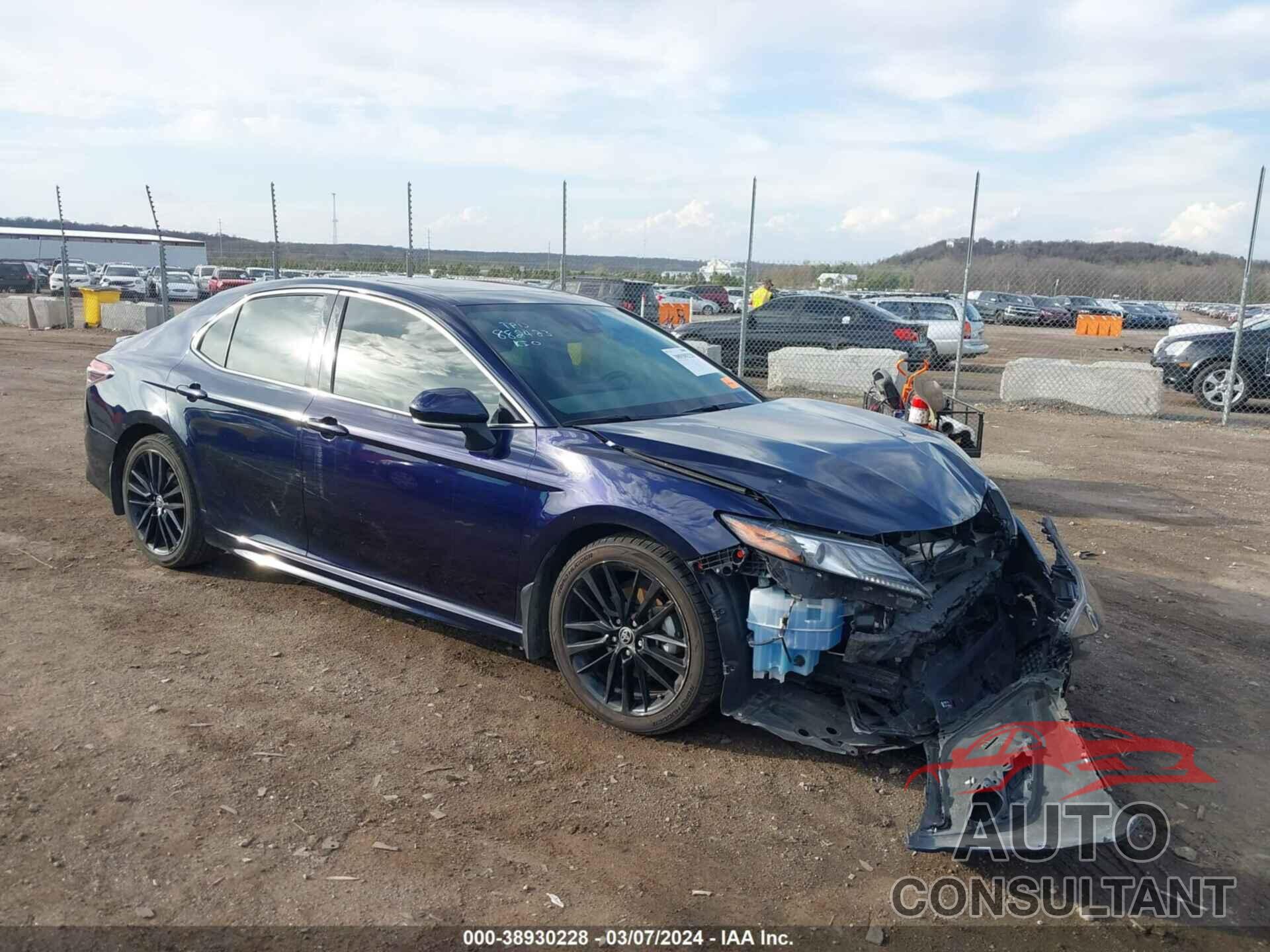 TOYOTA CAMRY 2022 - 4T1K31AK1NU570185