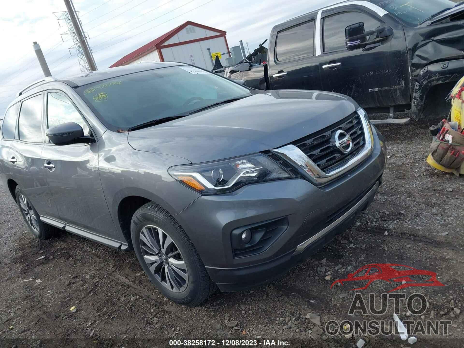 NISSAN PATHFINDER 2018 - 5N1DR2MM2JC604516