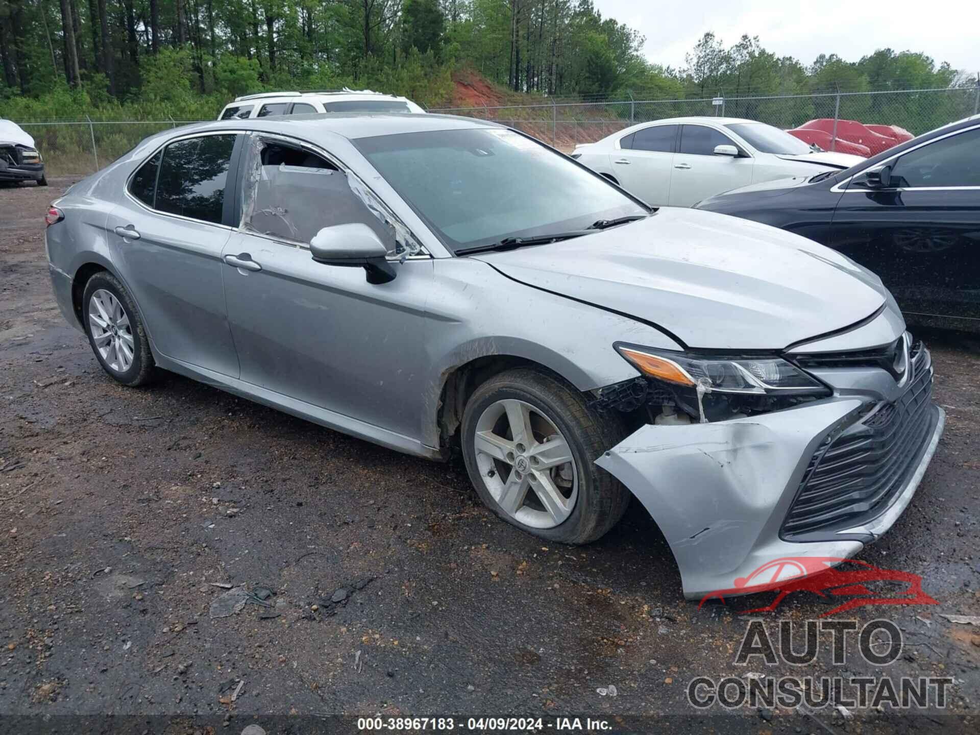 TOYOTA CAMRY 2020 - 4T1C11AK6LU933524